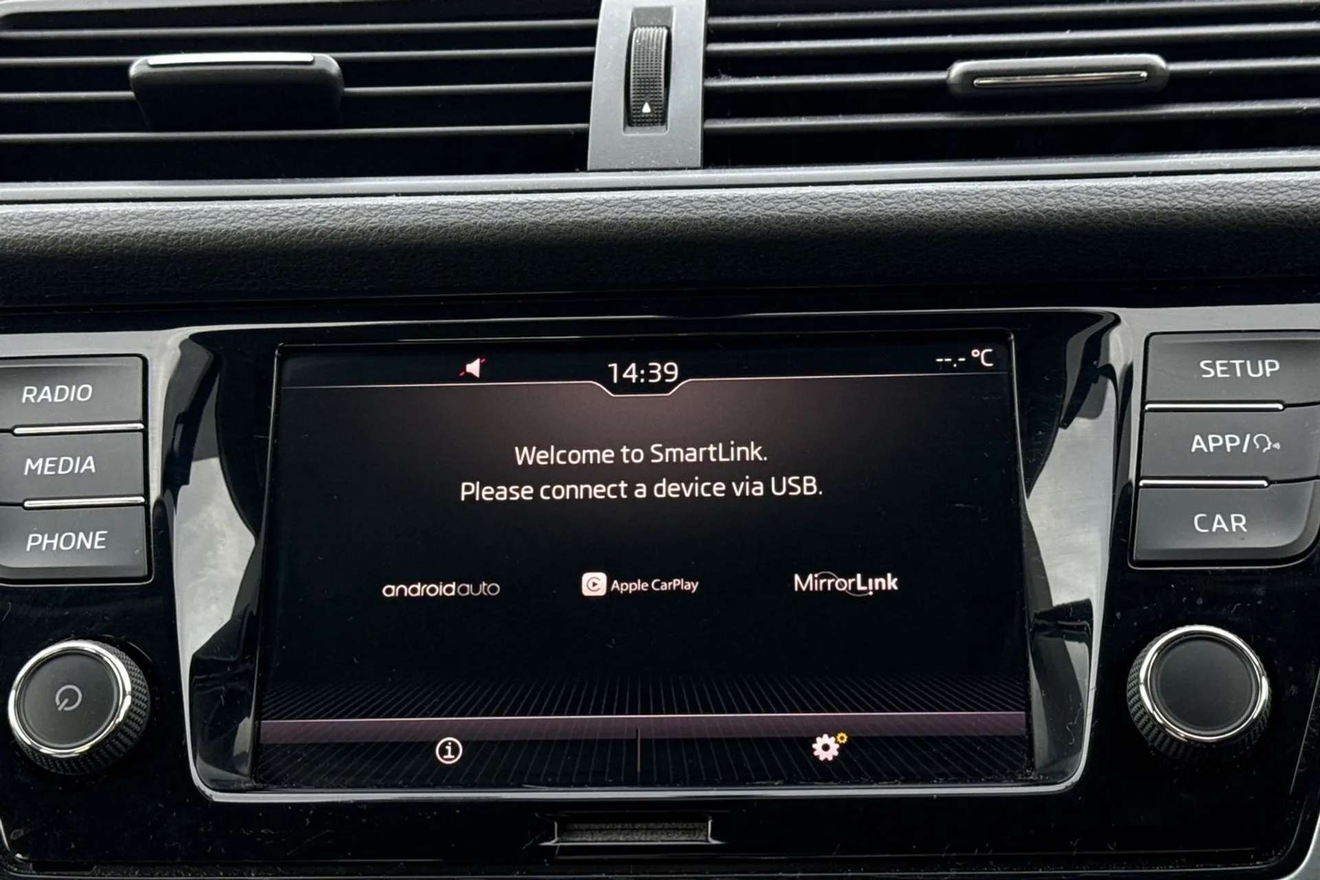 2018 SKODA FABIA 2018 SKODA FABIA