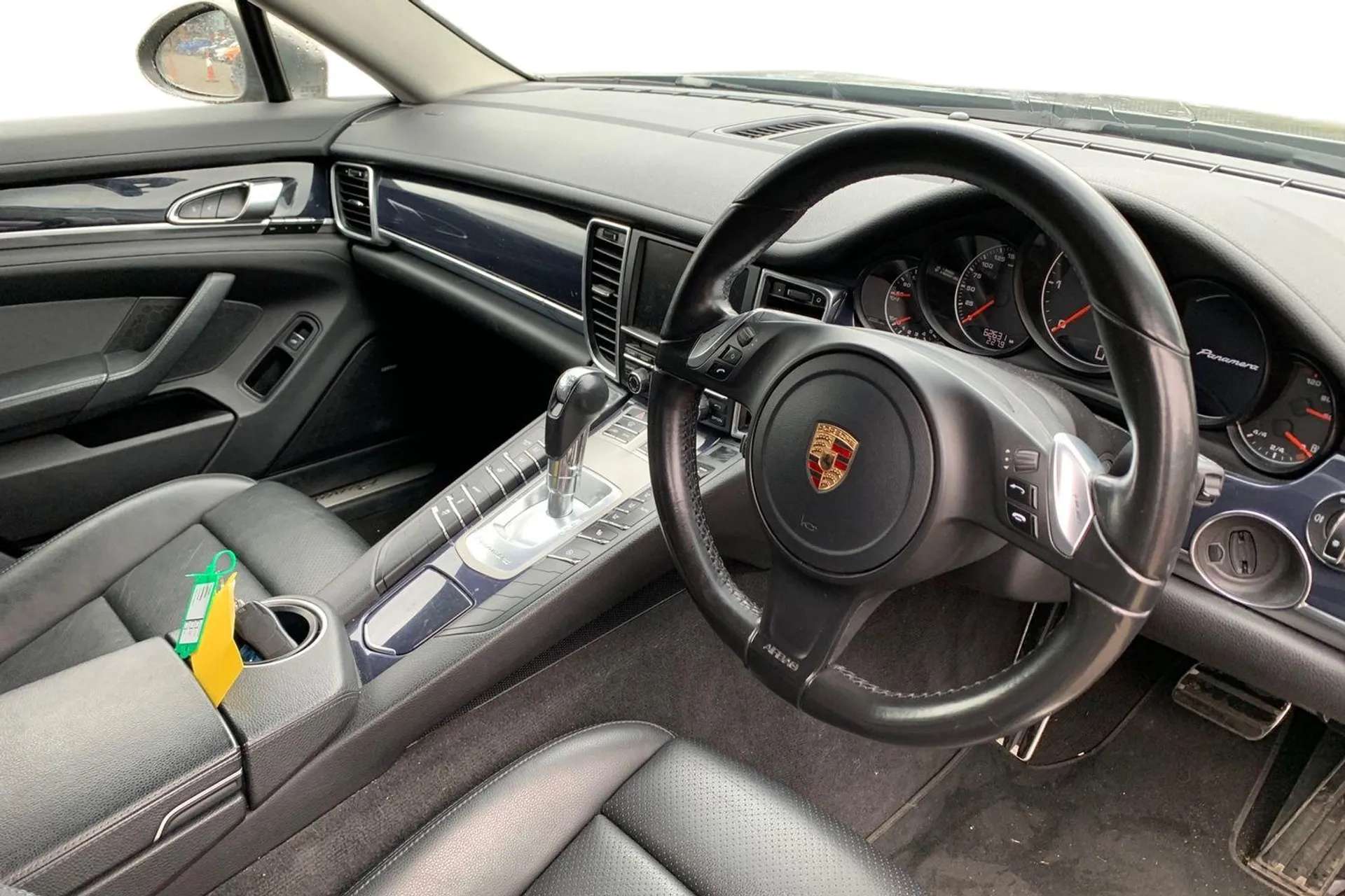 2016 PORSCHE PANAMERA 2016 PORSCHE PANAMERA
