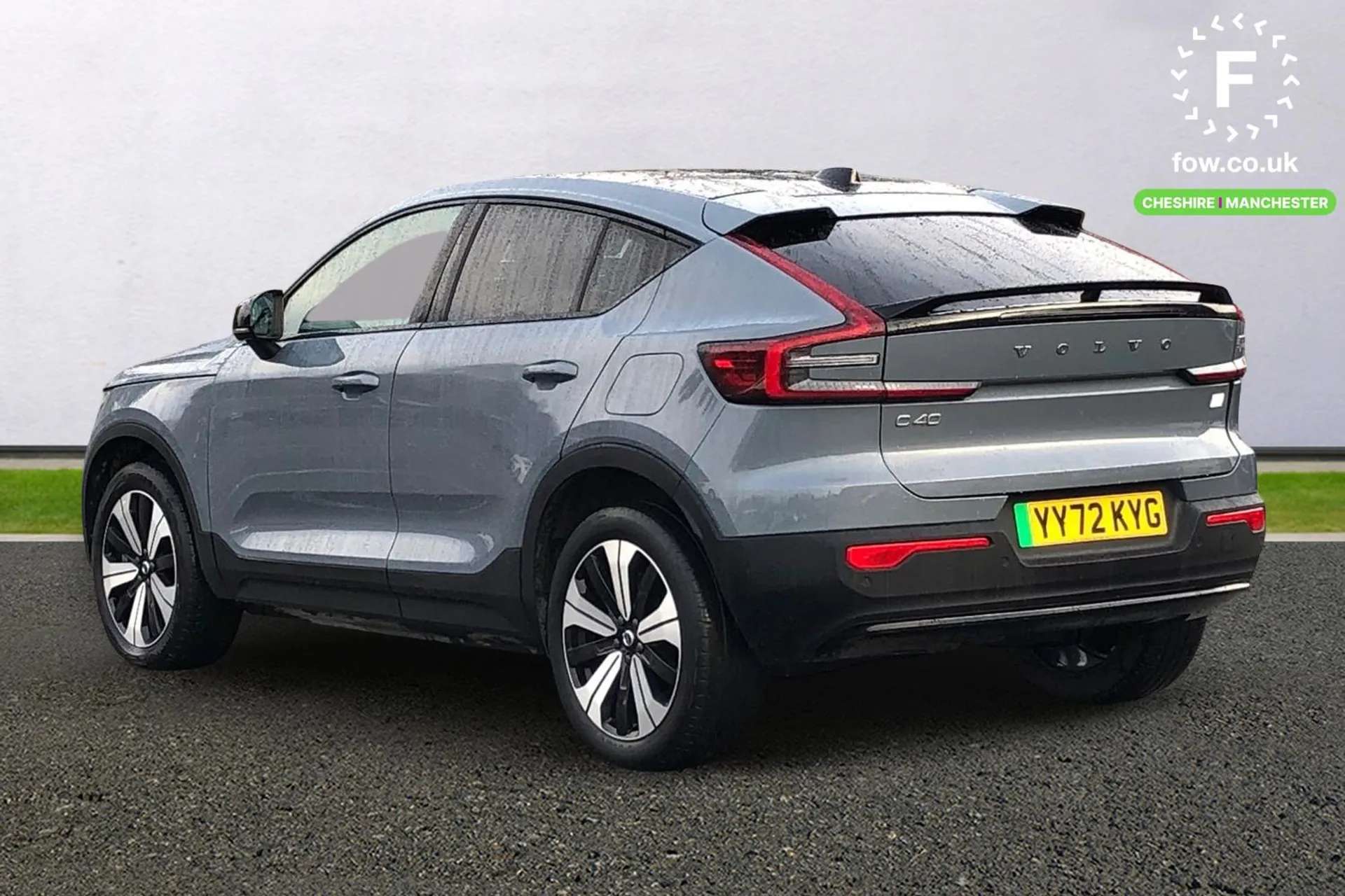 2022 VOLVO C40 2022 VOLVO C40