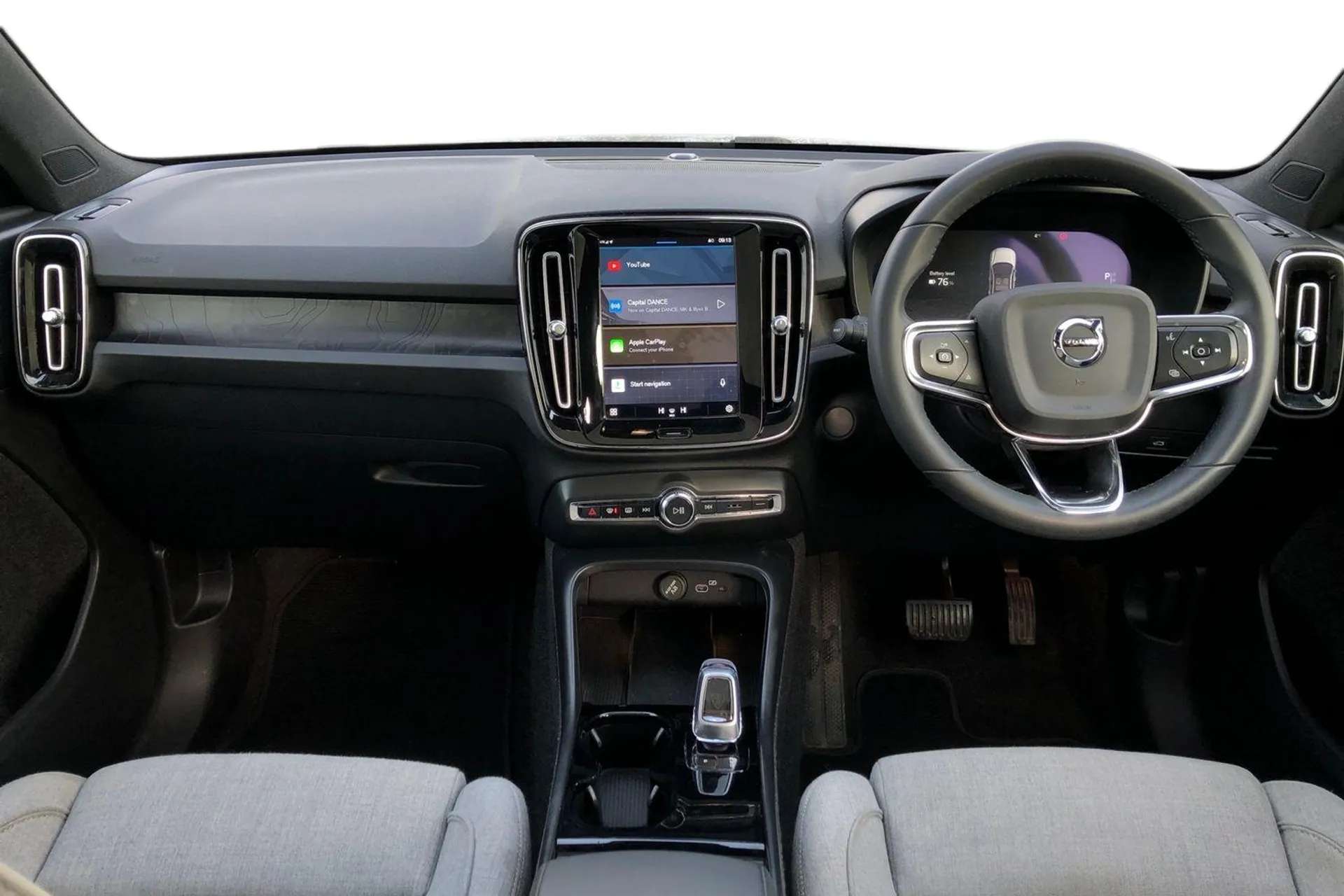 2022 VOLVO C40 2022 VOLVO C40