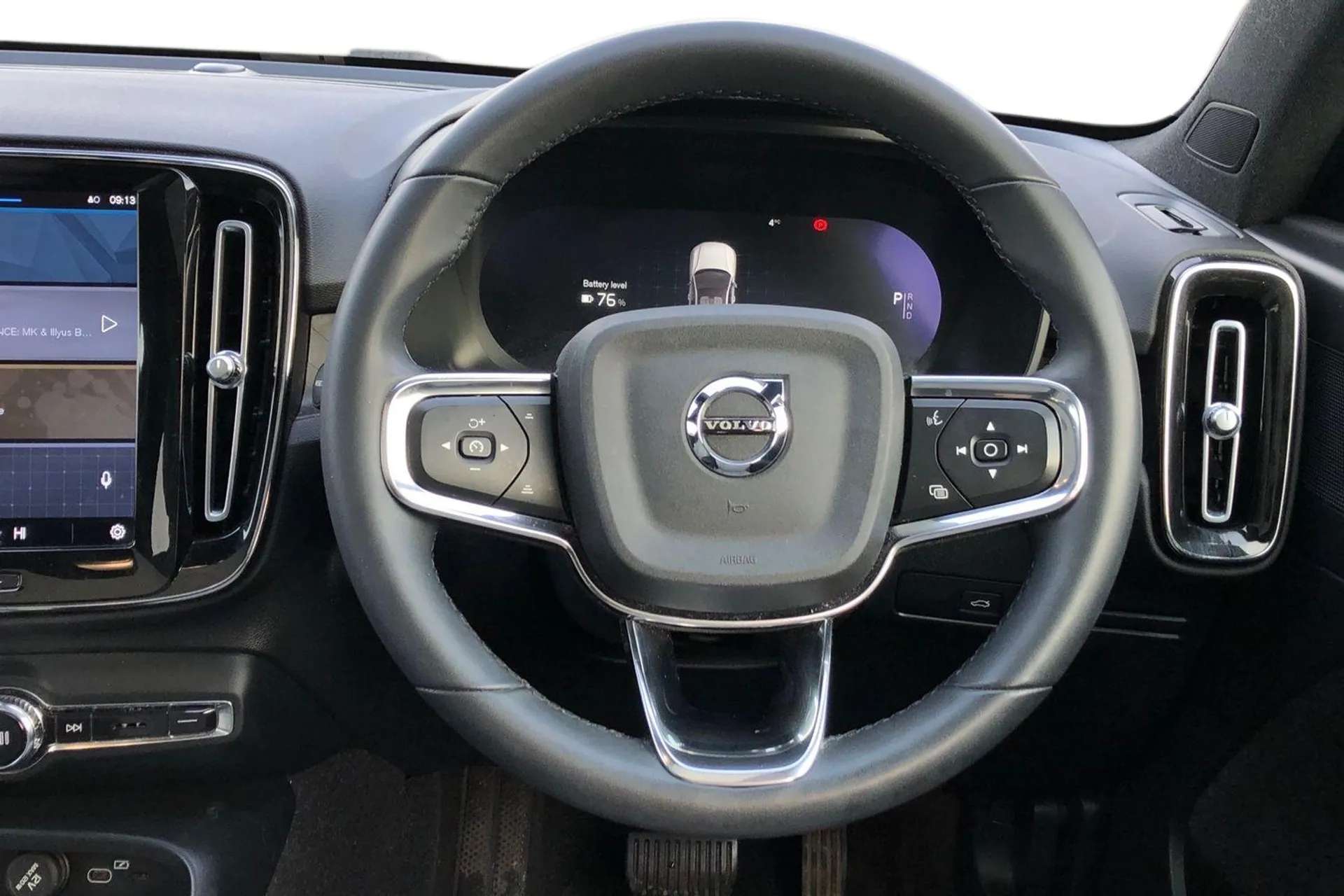 2022 VOLVO C40 2022 VOLVO C40