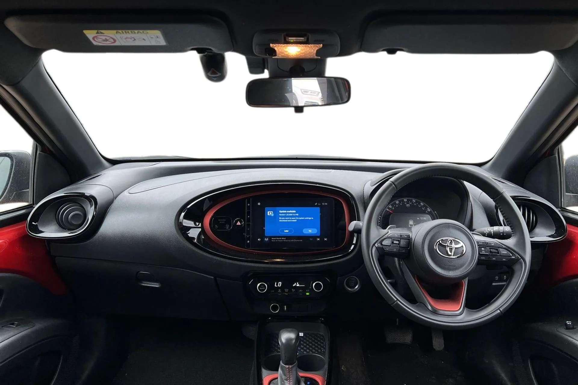 2022 TOYOTA AYGO X 2022 TOYOTA AYGO X