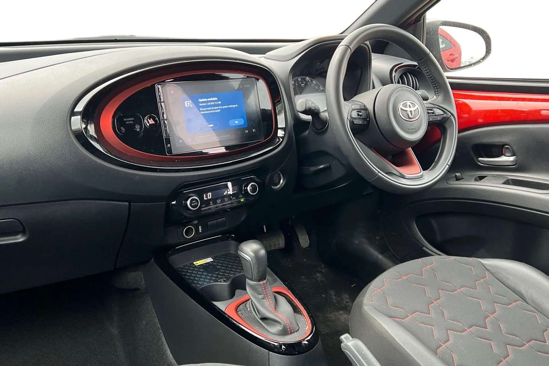 2022 TOYOTA AYGO X 2022 TOYOTA AYGO X