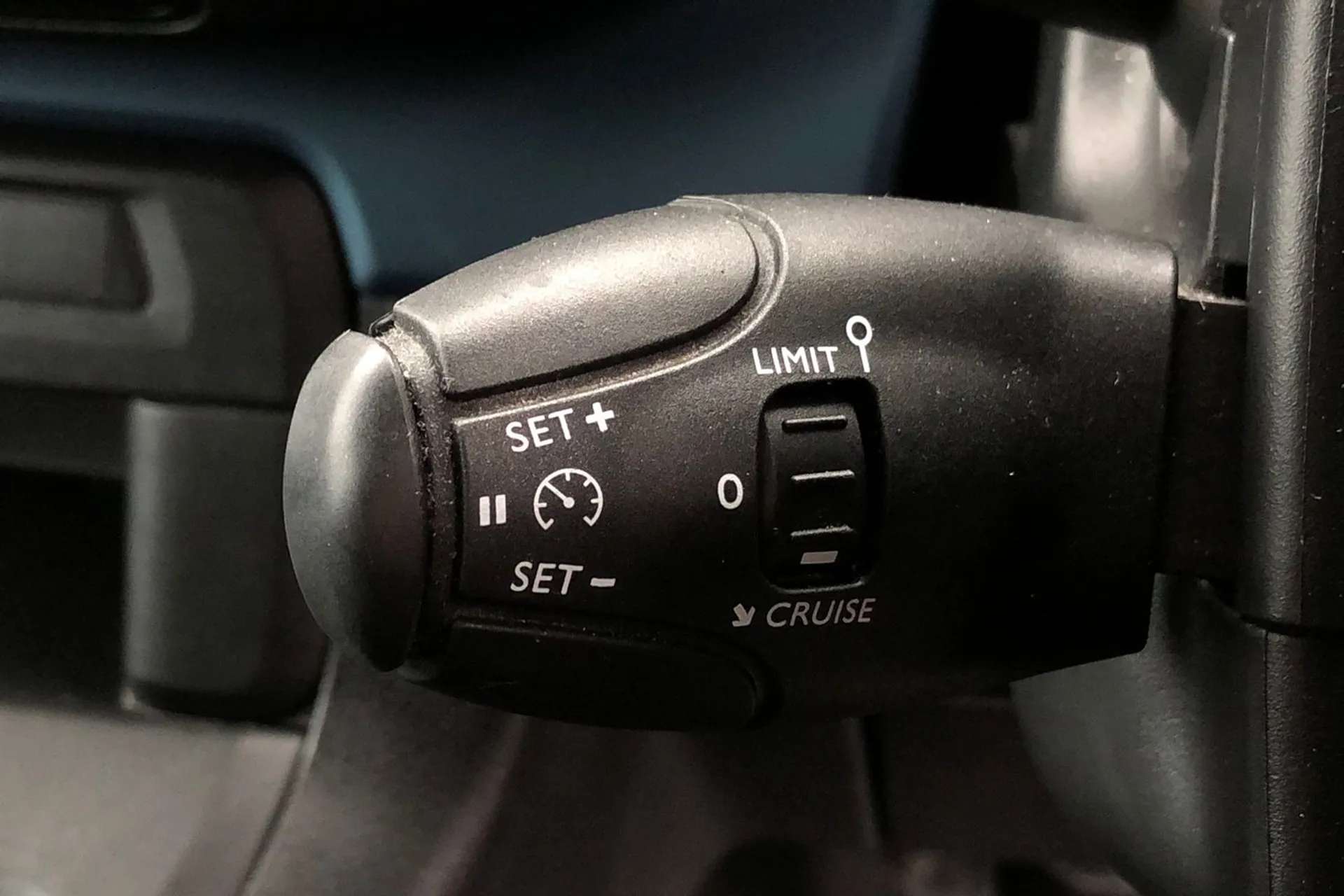 2020 PEUGEOT TRAVELLER 2020 PEUGEOT TRAVELLER