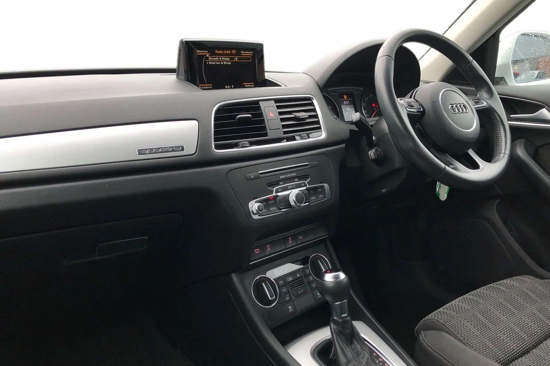 A 2017 AUDI Q3 2.0T FSI Quattro Sport 5dr S Tronic [Front sports seats, 6.5" colour display screen, Light and rain sensor for auto activation of lights and windscree A 2017 AUDI Q3 2.0T FSI Quattro Sport 5dr S Tronic [Front sports seats, 6.5" colour display screen, Light and rain sensor for auto activation of lights and windscree