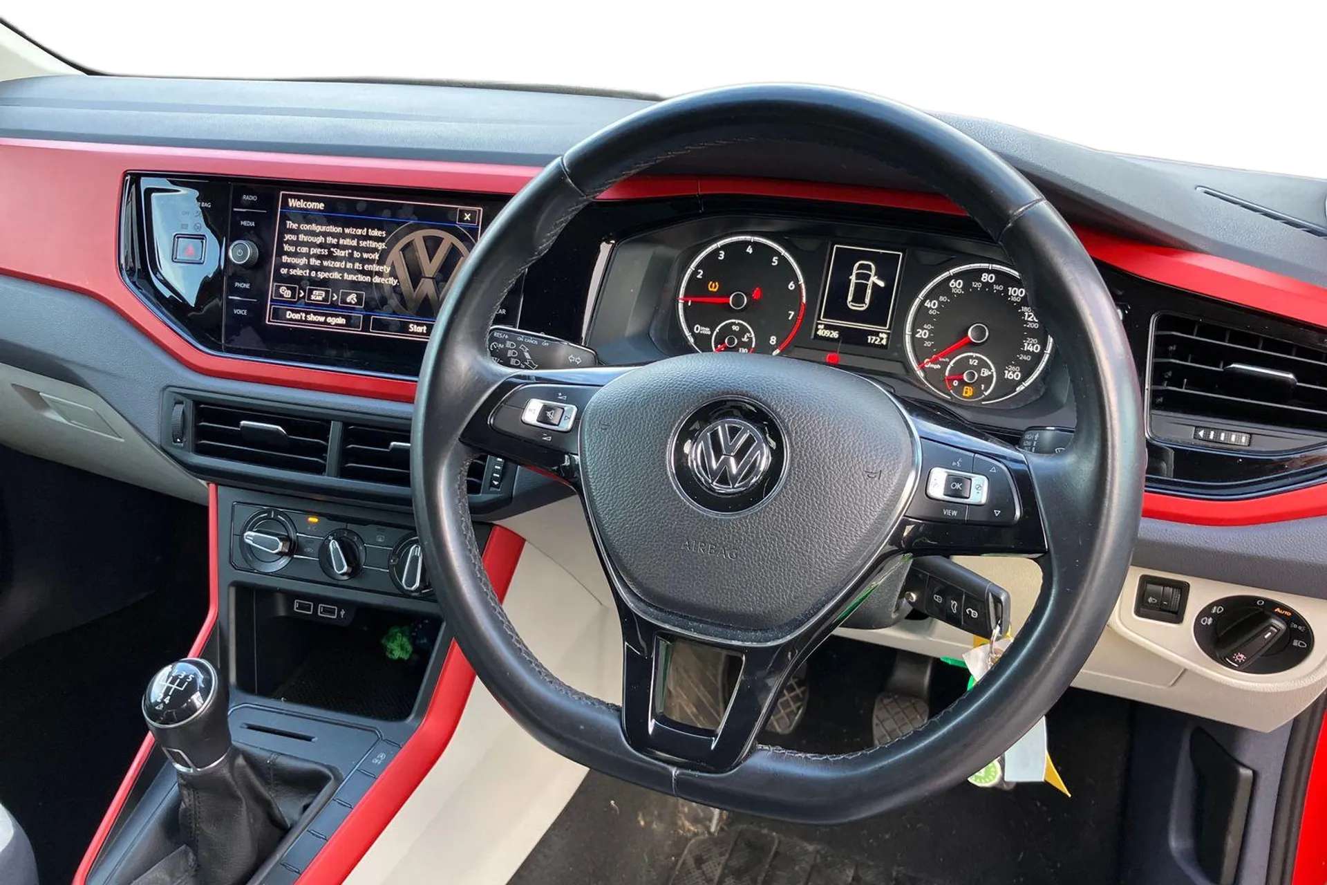 2019 VOLKSWAGEN POLO 2019 VOLKSWAGEN POLO