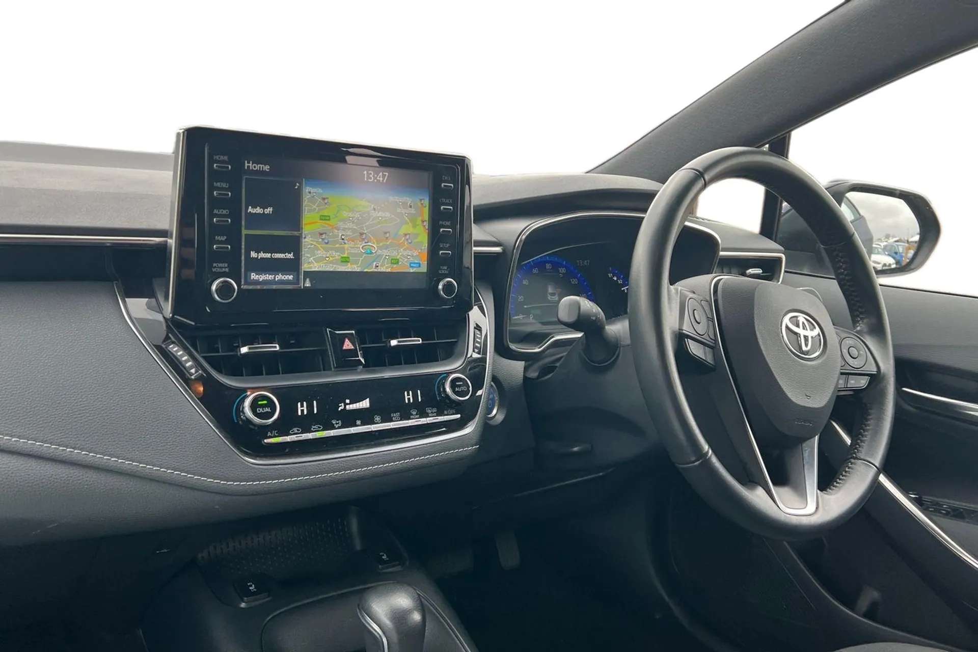 A 2022 TOYOTA COROLLA 1.8 VVT-i Hybrid Icon Tech 5dr CVT [ Intelligent park assist , Bluetooth telephone connectivity , Reversing camera , Parking pack , Toyota safety sens A 2022 TOYOTA COROLLA 1.8 VVT-i Hybrid Icon Tech 5dr CVT [ Intelligent park assist , Bluetooth telephone connectivity , Reversing camera , Parking pack , Toyota safety sens