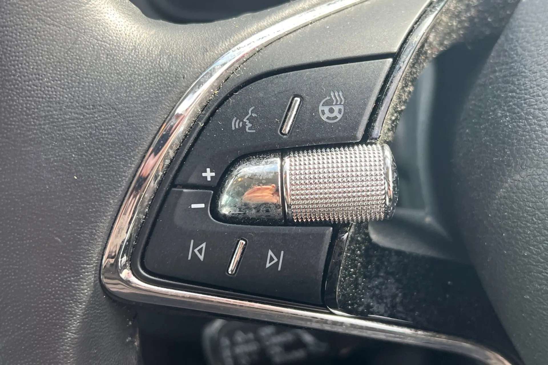 2022 SKODA KAROQ 2022 SKODA KAROQ