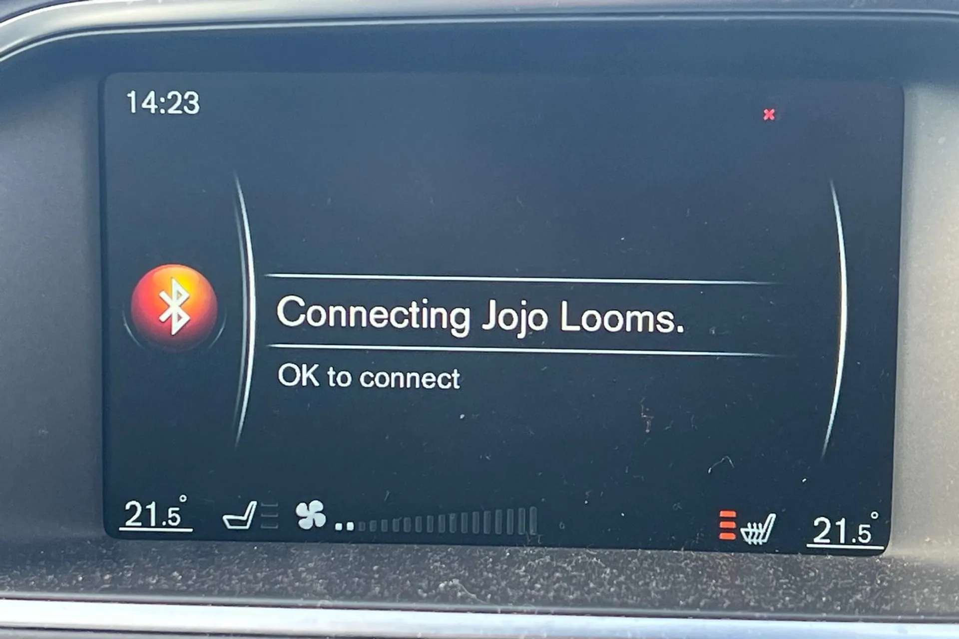 2015 VOLVO V40 2015 VOLVO V40