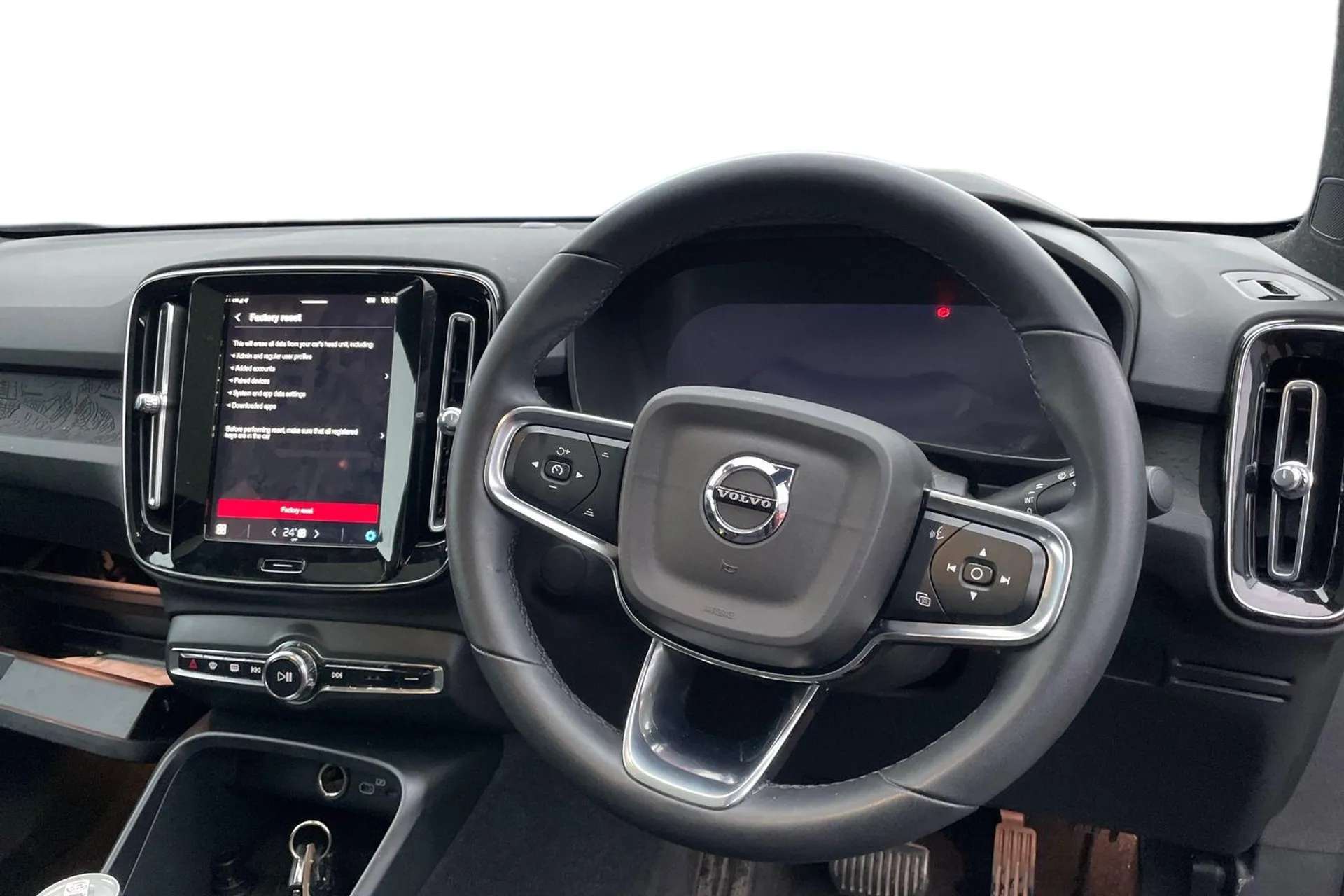 2022 VOLVO C40 2022 VOLVO C40