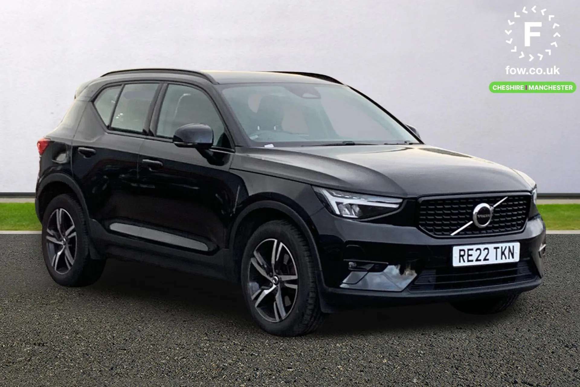 2022 VOLVO XC40 2022 VOLVO XC40