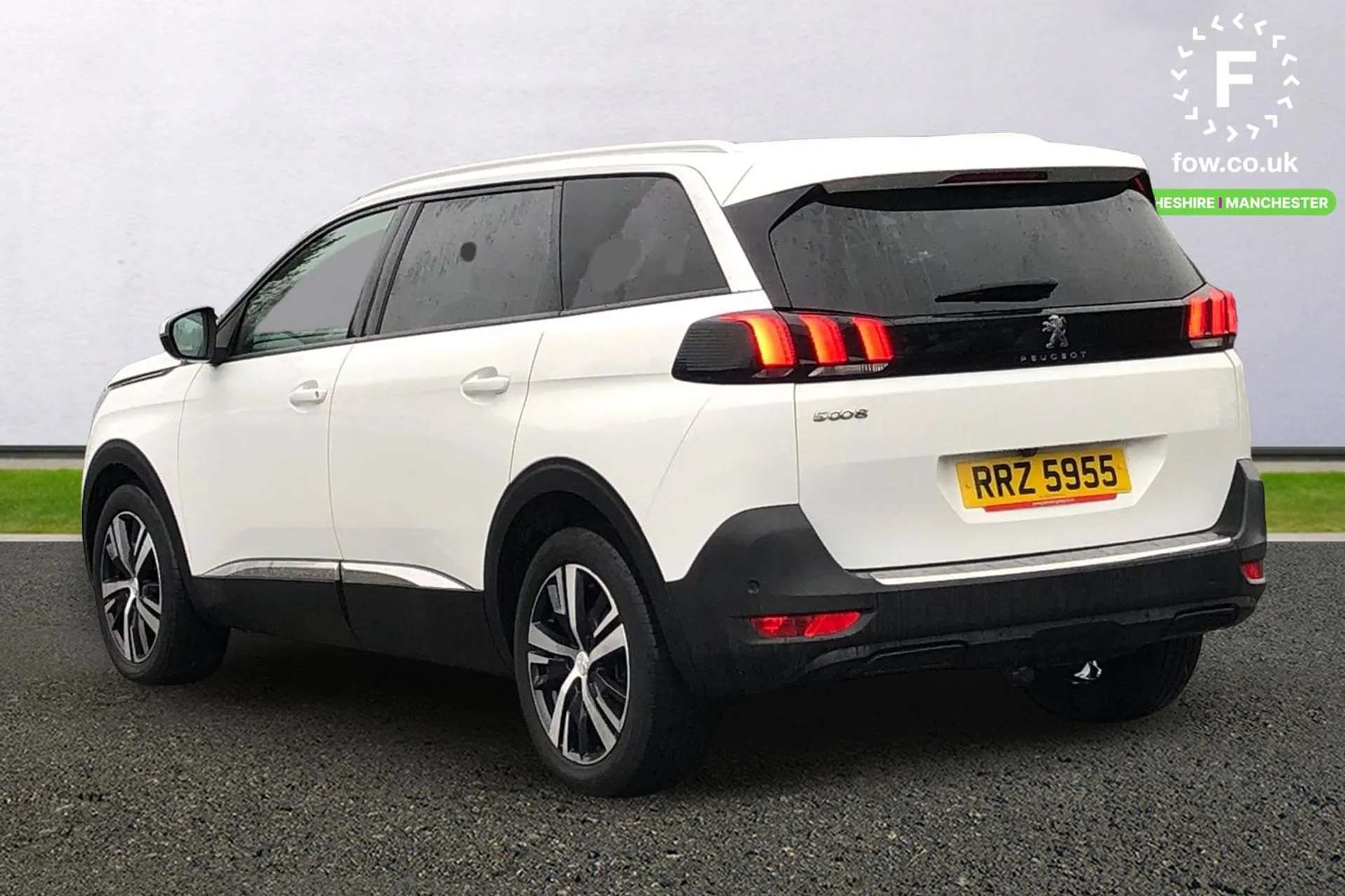 2020 PEUGEOT 5008 2020 PEUGEOT 5008