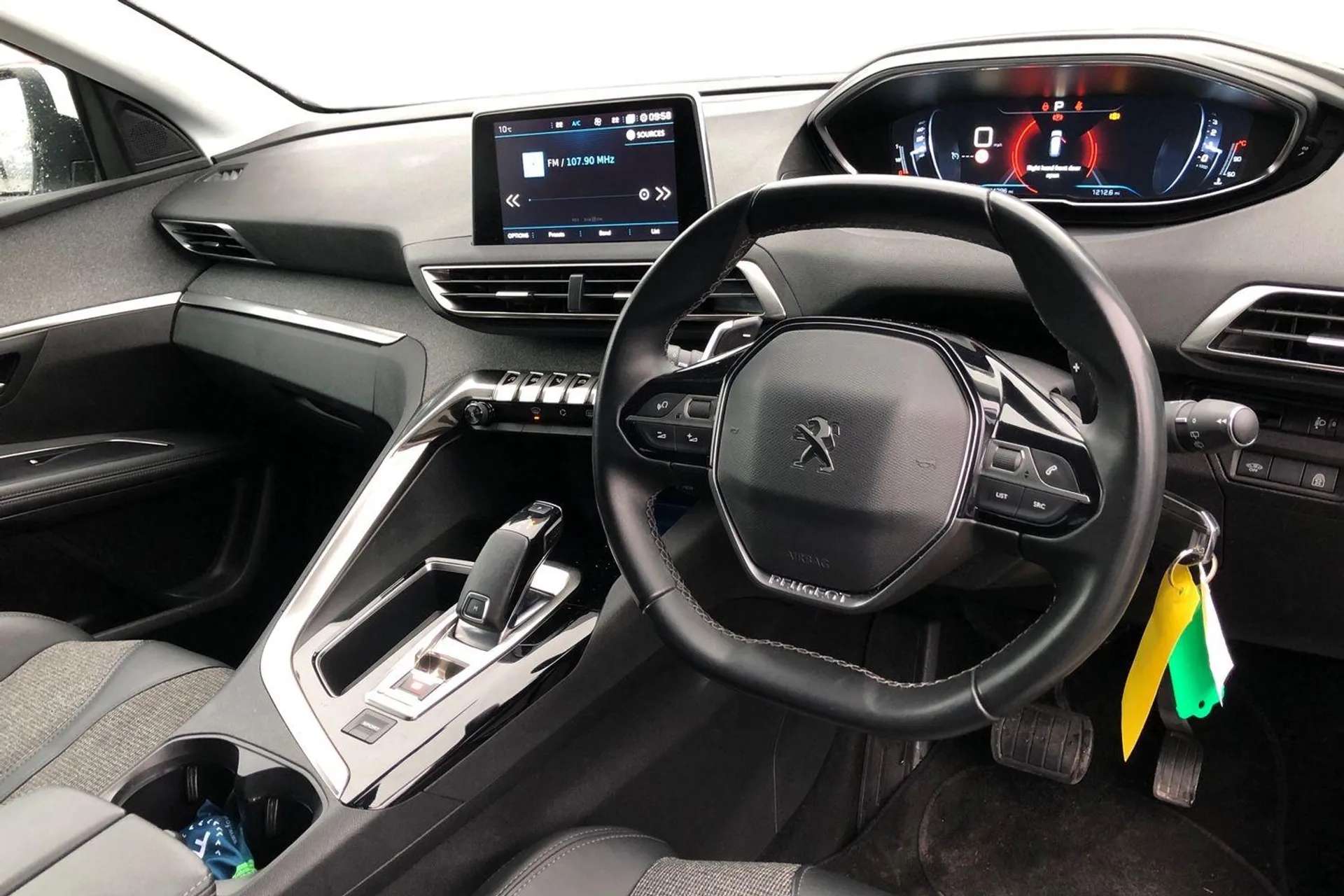 2020 PEUGEOT 5008 2020 PEUGEOT 5008