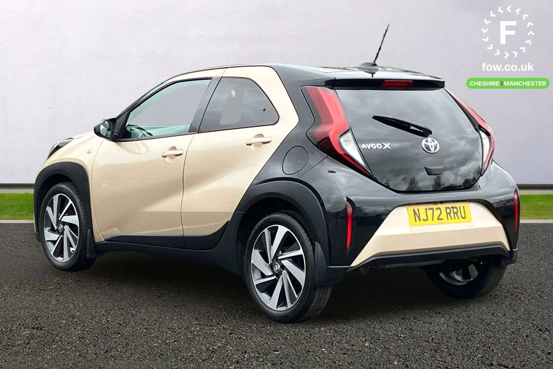 2022 TOYOTA AYGO X 2022 TOYOTA AYGO X