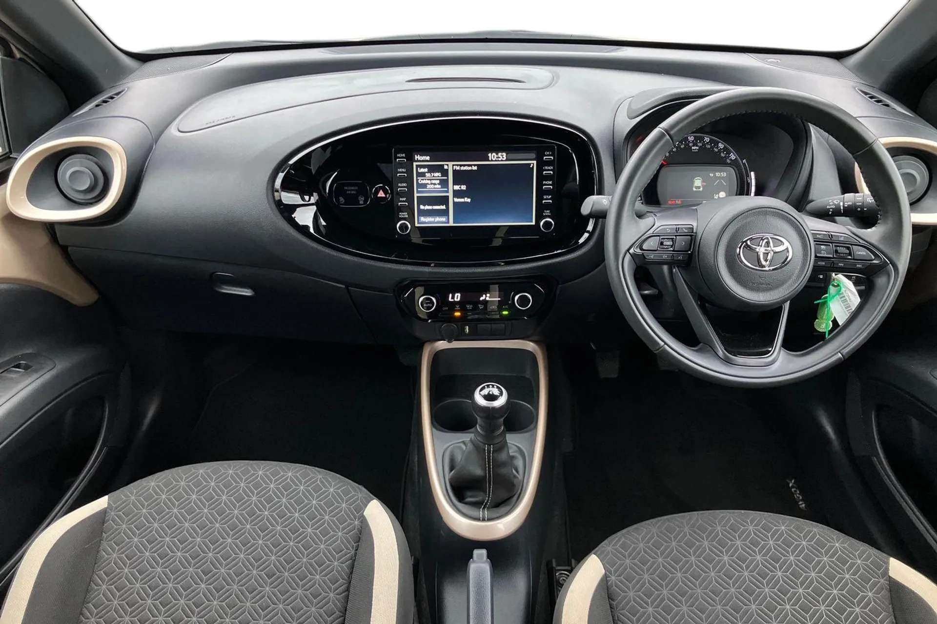 2022 TOYOTA AYGO X 2022 TOYOTA AYGO X