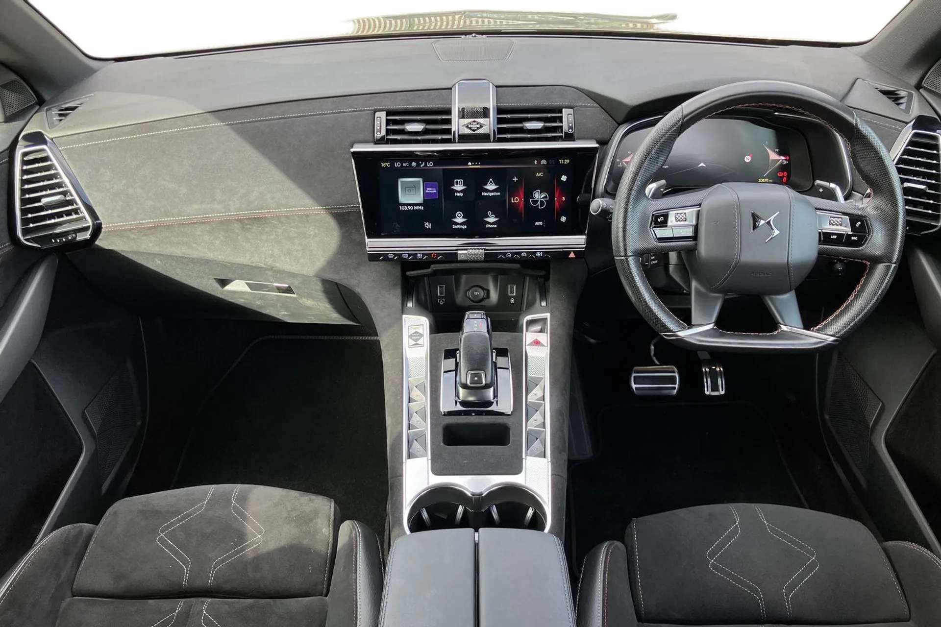 2024 DS DS 7 CROSSBACK 2024 DS DS 7 CROSSBACK