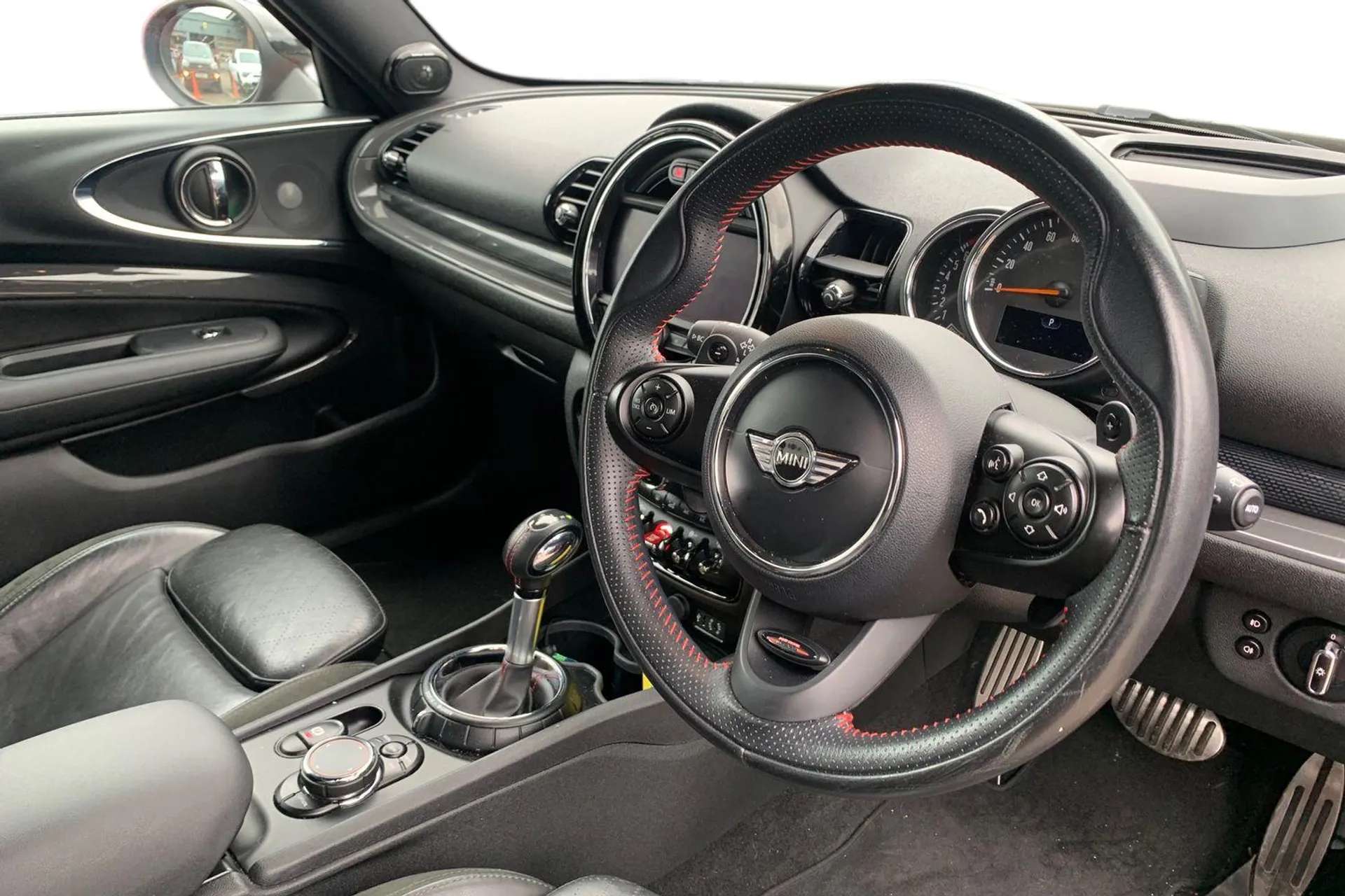 2017 MINI CLUBMAN 2017 MINI CLUBMAN