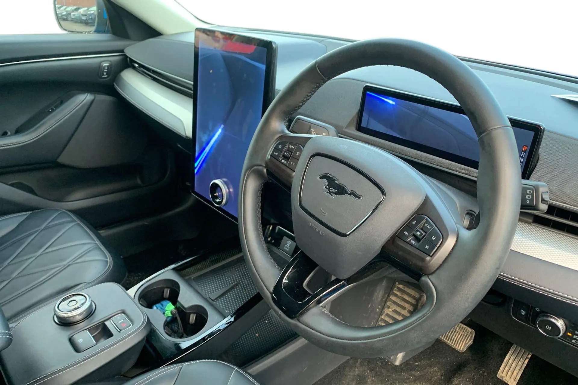 A 2023 FORD MUSTANG MACH-E 198kW Standard Range 70kWh RWD 5dr Auto [ Rear view camera , Front and rear parking sensors , Wireless device charging pad , 18" 5 spoke silver alloy A 2023 FORD MUSTANG MACH-E 198kW Standard Range 70kWh RWD 5dr Auto [ Rear view camera , Front and rear parking sensors , Wireless device charging pad , 18" 5 spoke silver alloy