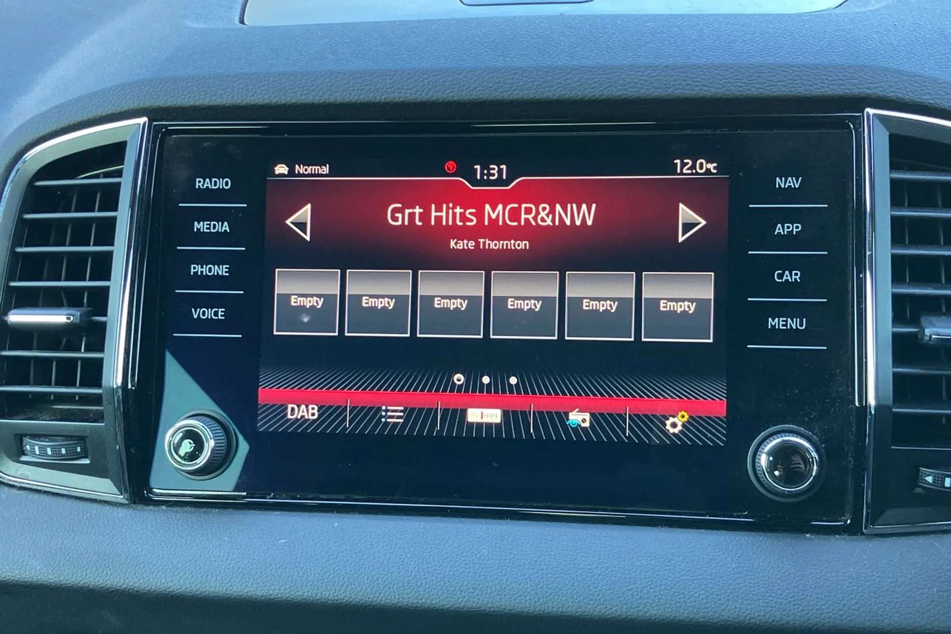 2020 SKODA KAROQ 2020 SKODA KAROQ