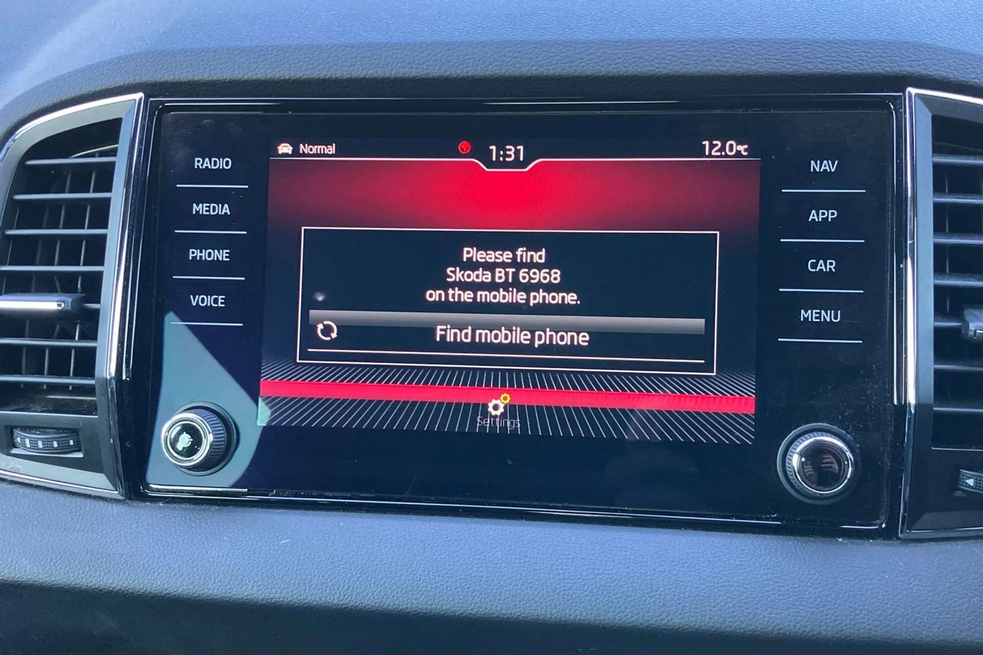 2020 SKODA KAROQ 2020 SKODA KAROQ