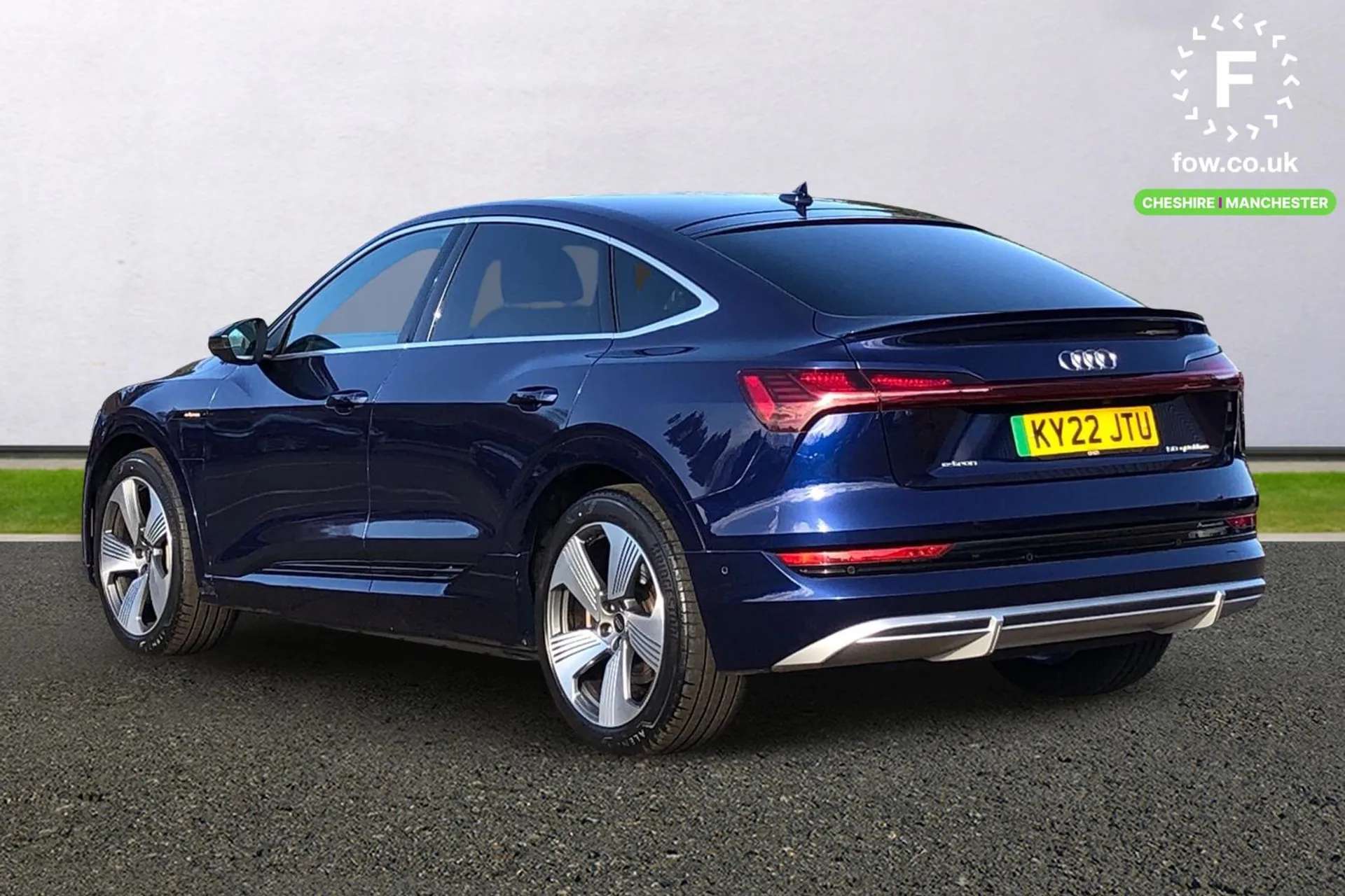 2022 AUDI E-TRON 2022 AUDI E-TRON