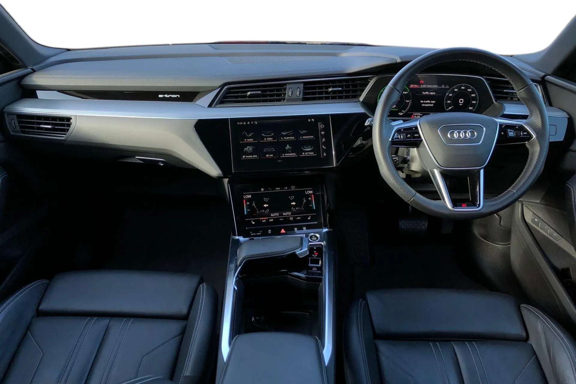 2022 AUDI E-TRON 2022 AUDI E-TRON