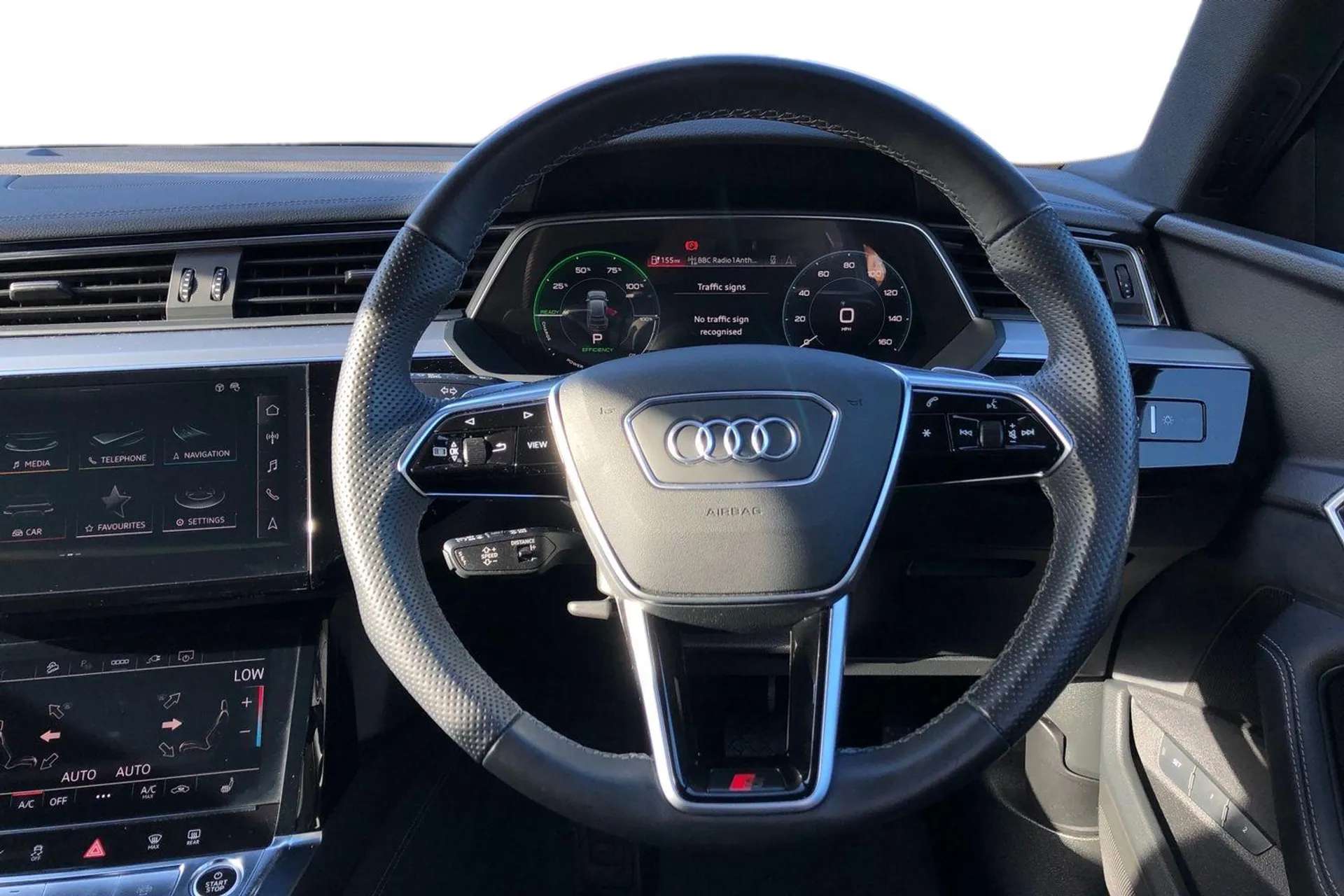 2022 AUDI E-TRON 2022 AUDI E-TRON