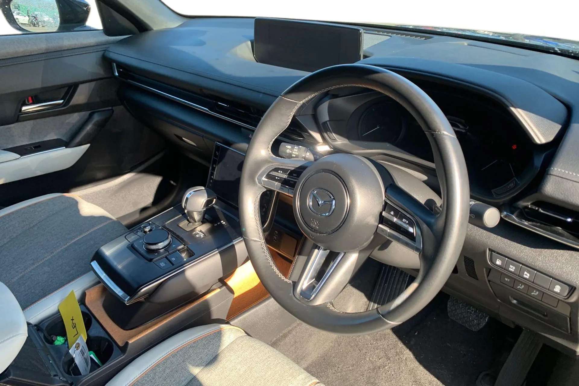 2024 MAZDA MX-30 2024 MAZDA MX-30