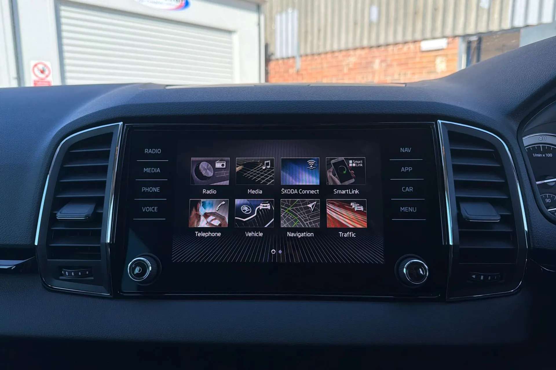 2018 SKODA KAROQ 2018 SKODA KAROQ