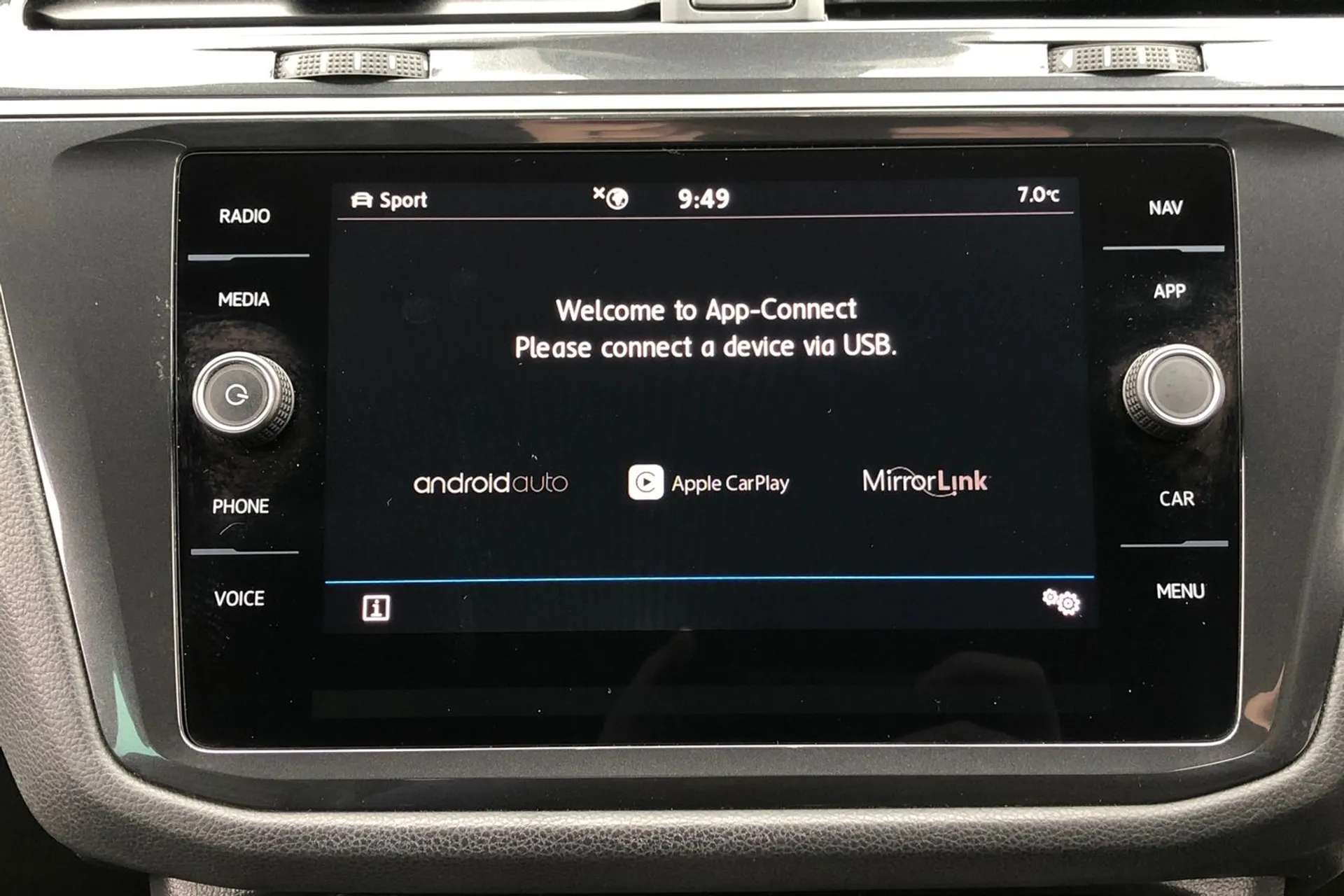 2018 VOLKSWAGEN TIGUAN 2018 VOLKSWAGEN TIGUAN