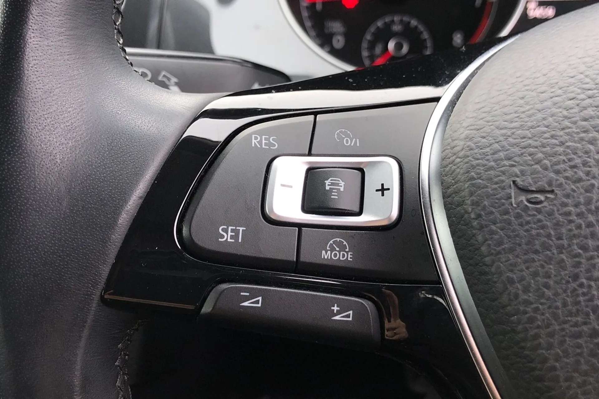 2018 VOLKSWAGEN GOLF 2018 VOLKSWAGEN GOLF