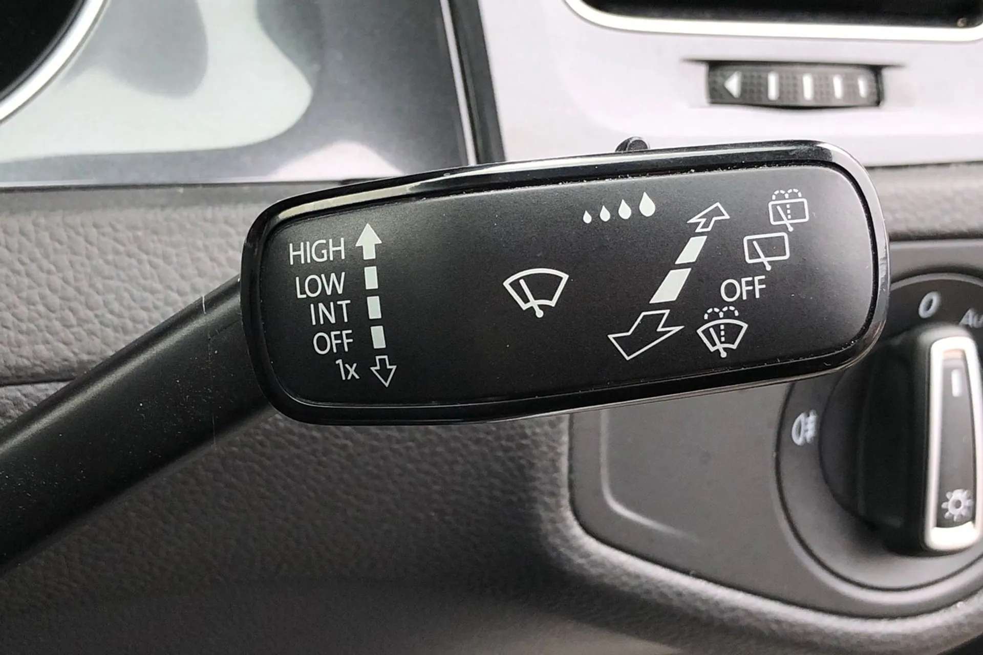 2018 VOLKSWAGEN GOLF 2018 VOLKSWAGEN GOLF