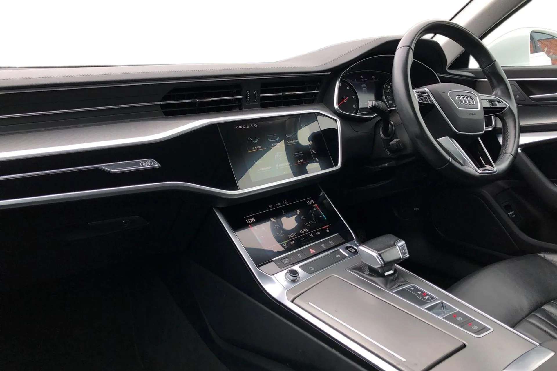 A 2021 AUDI A6 40 TFSI Sport 5dr S Tronic [ LED Interior Ambient Lighting Pack , Rear view camera , Power operated tailgate , Audi parking system plus - acoustic and A 2021 AUDI A6 40 TFSI Sport 5dr S Tronic [ LED Interior Ambient Lighting Pack , Rear view camera , Power operated tailgate , Audi parking system plus - acoustic and