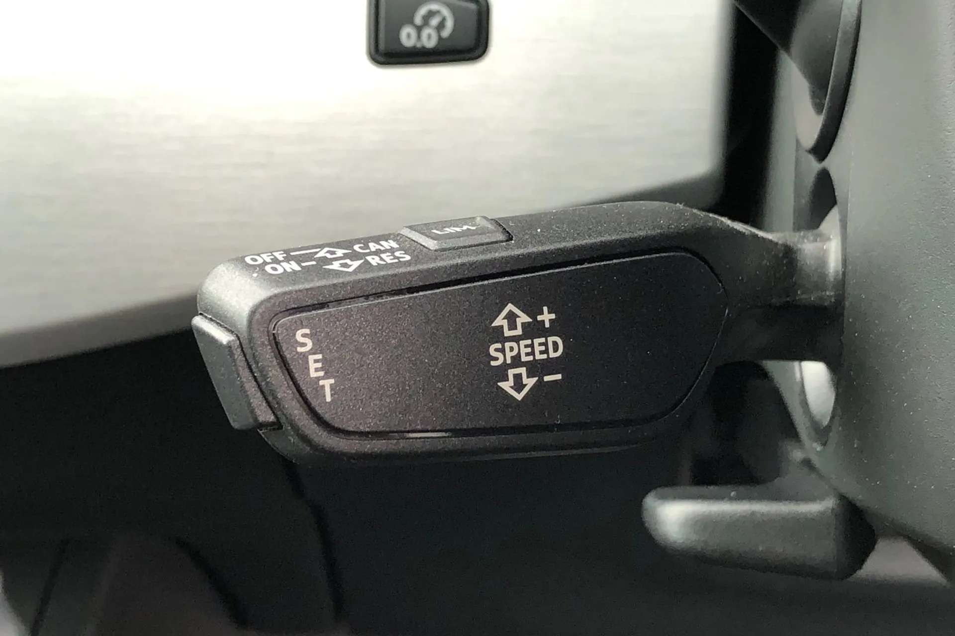 2018 AUDI A4 2018 AUDI A4
