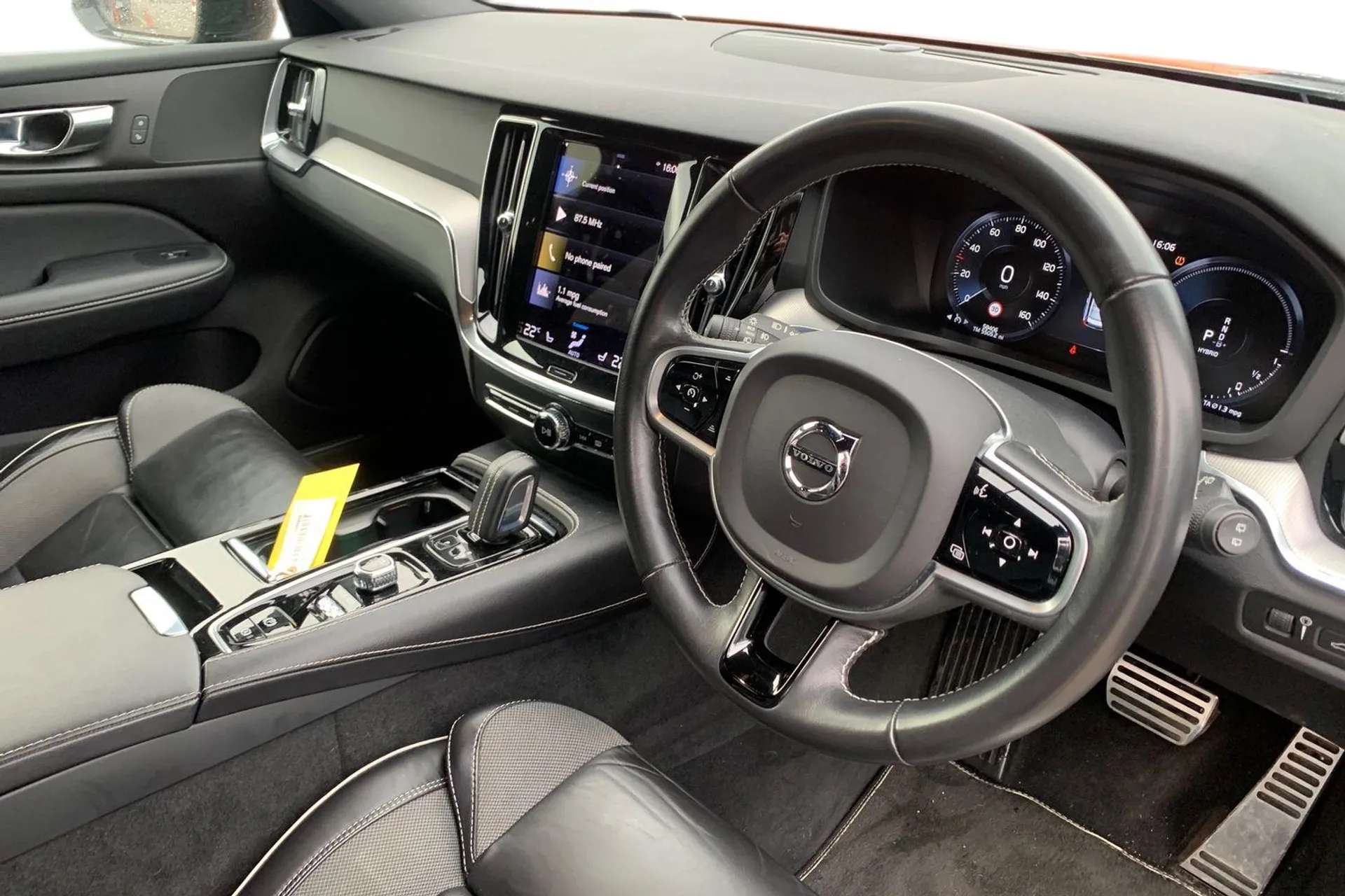 2021 VOLVO V60 2021 VOLVO V60