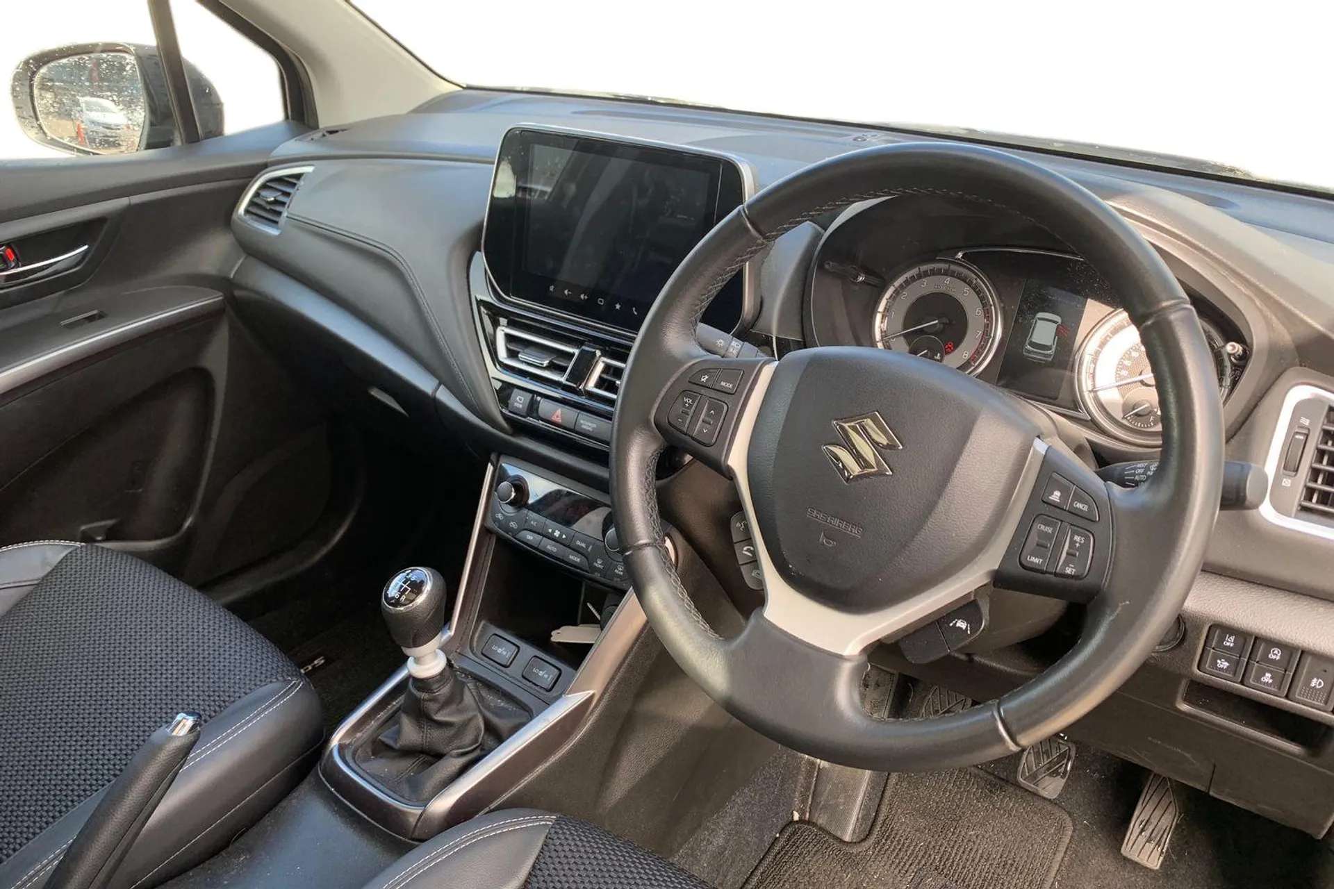 2024 SUZUKI S-CROSS 2024 SUZUKI S-CROSS