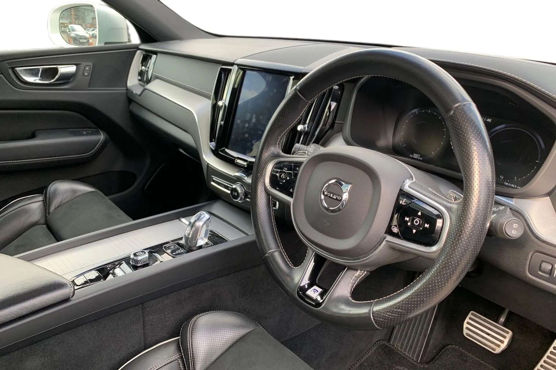 2019 VOLVO XC60 2019 VOLVO XC60