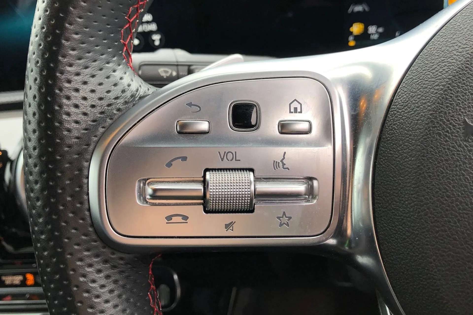 2019 MERCEDES-BENZ A CLASS 2019 MERCEDES-BENZ A CLASS