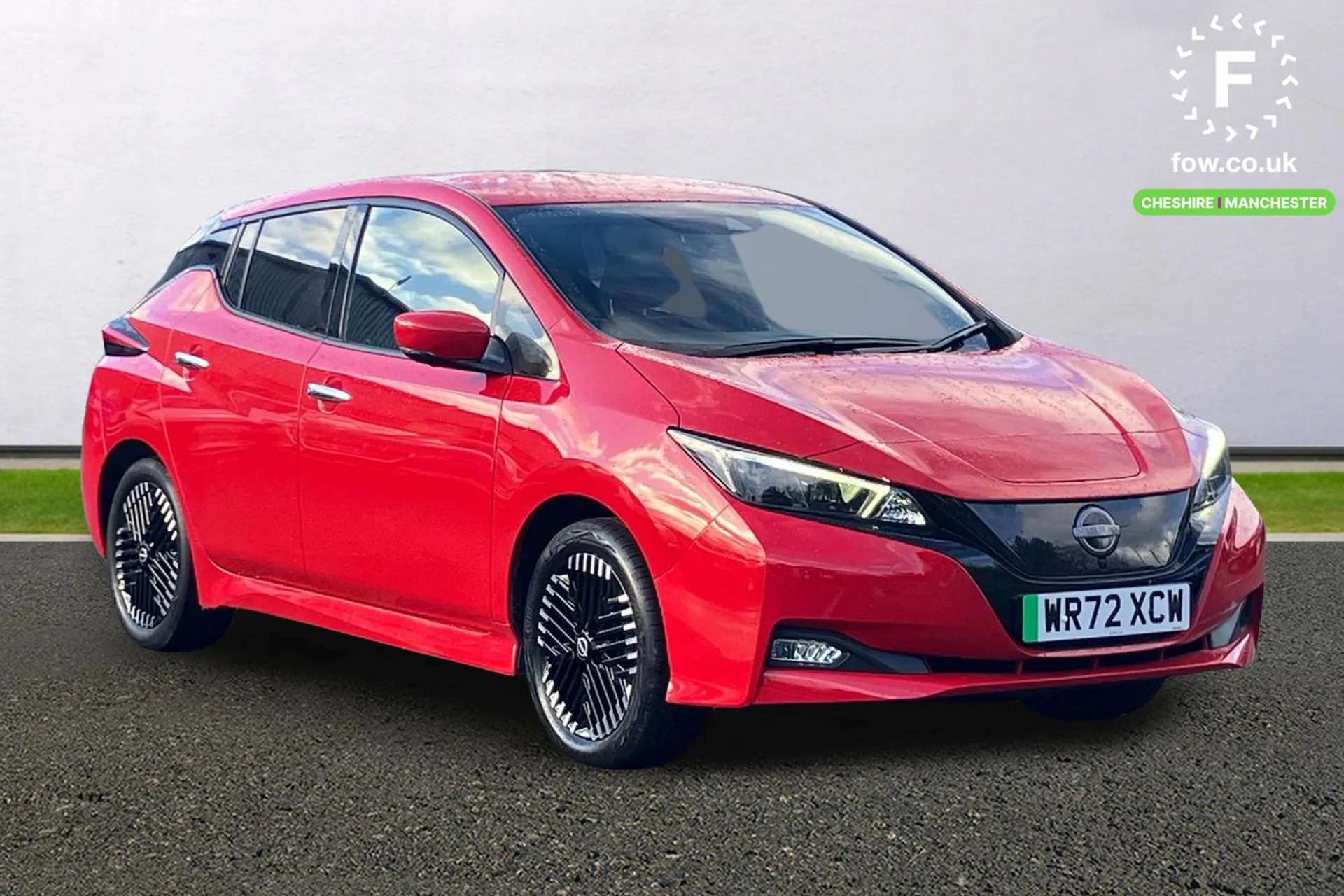 A 2022 NISSAN LEAF 110kW Tekna 39kWh 5dr Auto [ Heat pack with Heated front seats , Intelligent around view monitor , Front and rear parking sensors , 360 degree colour A 2022 NISSAN LEAF 110kW Tekna 39kWh 5dr Auto [ Heat pack with Heated front seats , Intelligent around view monitor , Front and rear parking sensors , 360 degree colour