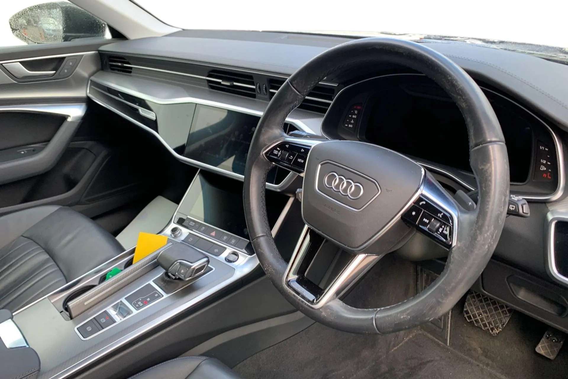 A 2022 AUDI A6 40 TFSI Sport 5dr S Tronic [ LED Interior Ambient Lighting Pack , Power operated tailgate , Audi parking system plus - acoustic and visual park assist A 2022 AUDI A6 40 TFSI Sport 5dr S Tronic [ LED Interior Ambient Lighting Pack , Power operated tailgate , Audi parking system plus - acoustic and visual park assist