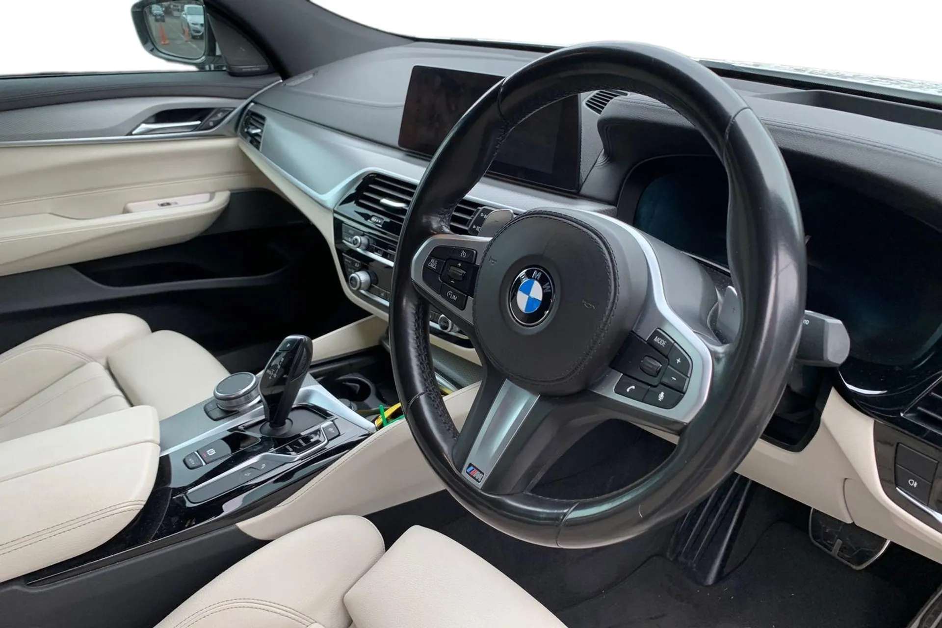 2018 BMW 6 SERIES GT 2018 BMW 6 SERIES GT