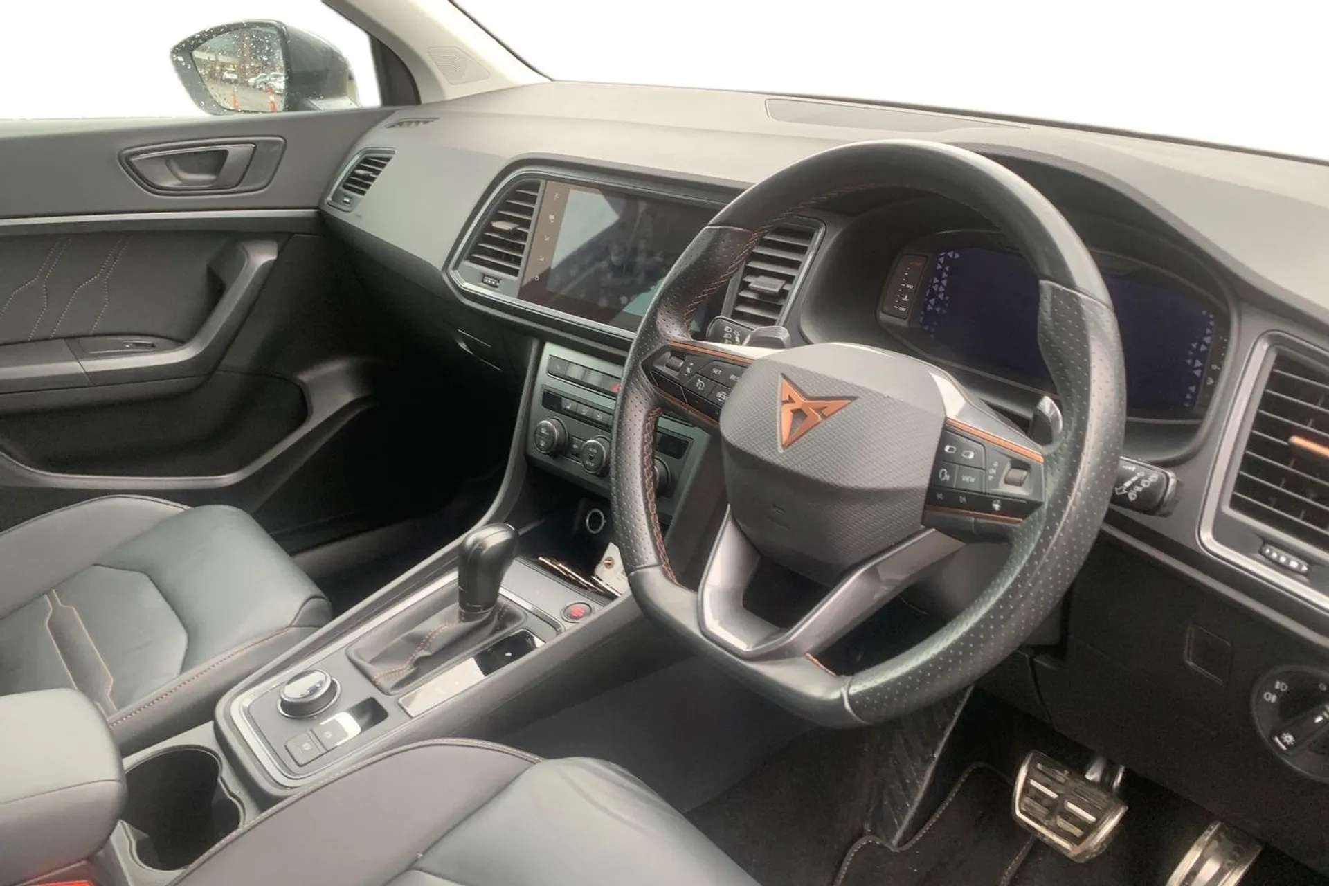 A 2024 CUPRA ATECA 2.0 EcoTSI 190 V2 5dr DSG 4Drive [ Convenience pack , Interior lighting pack , Rear view camera , Self parking functionality (includes front and rear A 2024 CUPRA ATECA 2.0 EcoTSI 190 V2 5dr DSG 4Drive [ Convenience pack , Interior lighting pack , Rear view camera , Self parking functionality (includes front and rear