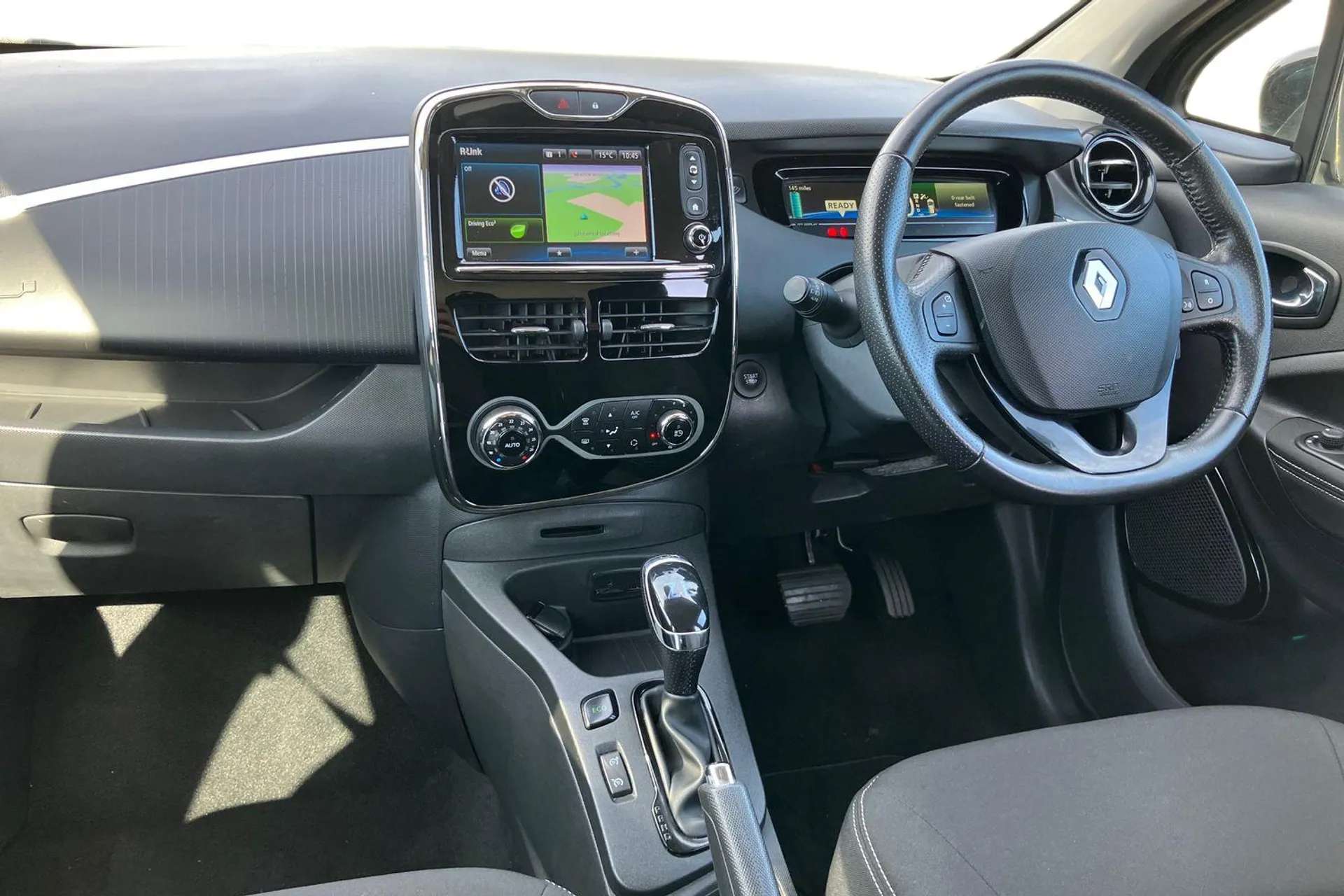 2019 RENAULT ZOE 2019 RENAULT ZOE