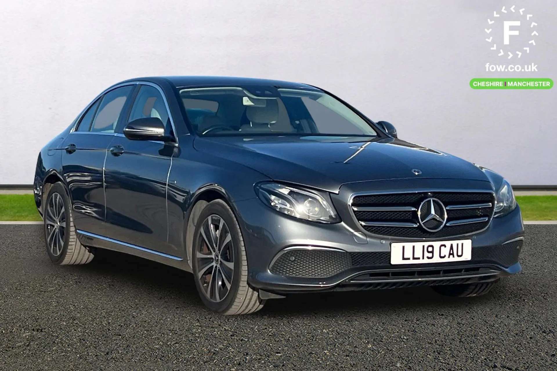 A 2019 MERCEDES-BENZ E CLASS E300e SE Premium 4dr 9G-Tronic [ Heated front seats , Wireless charging , Active parking assist and reversing camera , Park assist pilot with front an A 2019 MERCEDES-BENZ E CLASS E300e SE Premium 4dr 9G-Tronic [ Heated front seats , Wireless charging , Active parking assist and reversing camera , Park assist pilot with front an