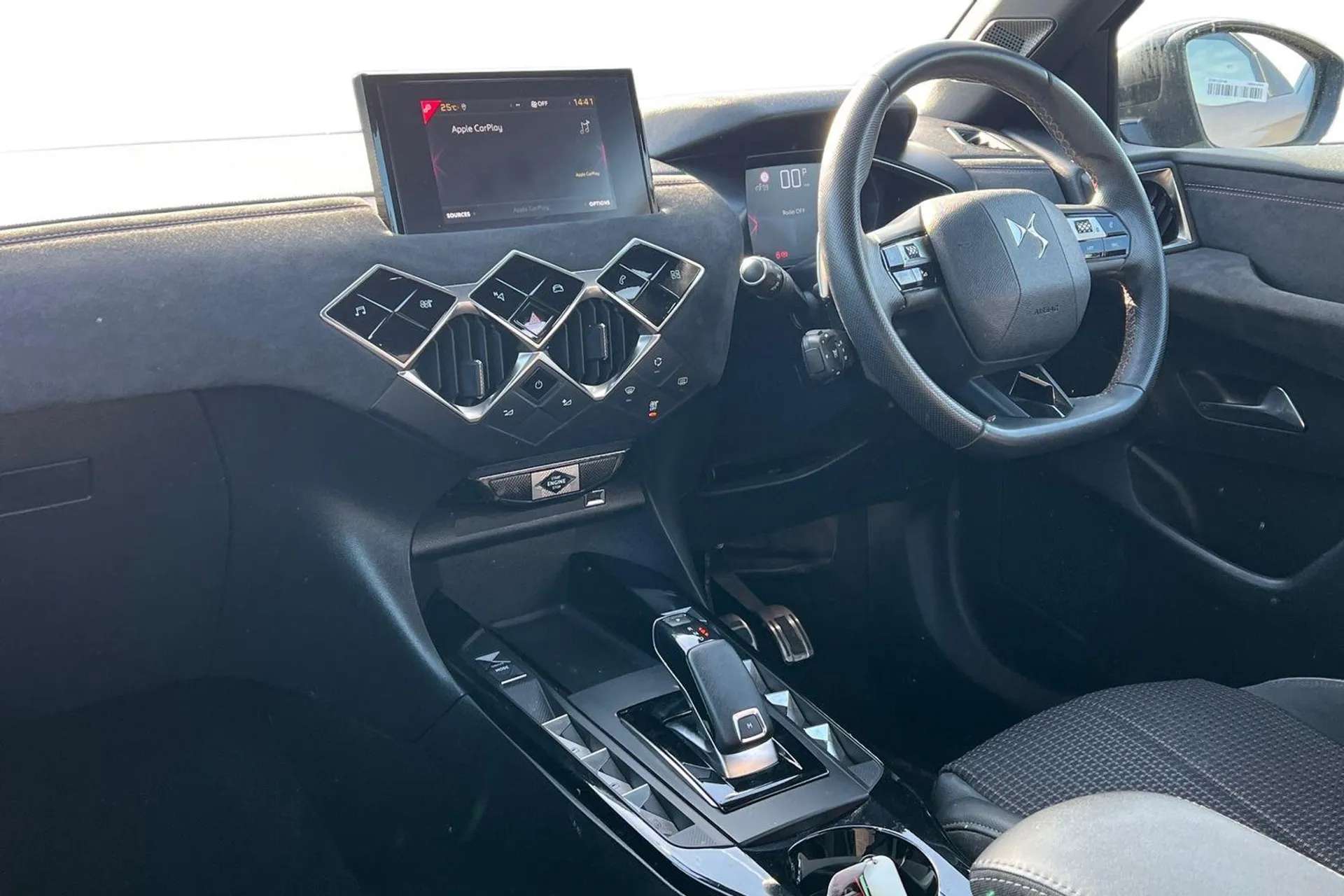A 2022 DS DS3 1.2 PureTech 130 Performance Line 5dr EAT8 [ Cruise control with speed limiter , Hill assist control , Bluetooth handsfree and media streaming , Space A 2022 DS DS3 1.2 PureTech 130 Performance Line 5dr EAT8 [ Cruise control with speed limiter , Hill assist control , Bluetooth handsfree and media streaming , Space