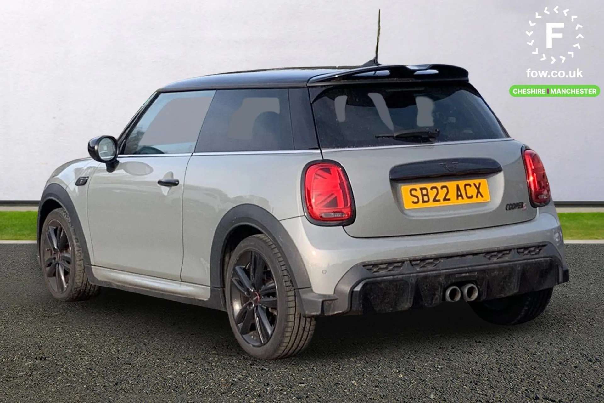 A 2022 MINI HATCH 2.0 Cooper S Sport 3dr Auto [ Flexible car sharing preparation , Rear park distance control , Cruise control with brake assist , Piano black exterior A 2022 MINI HATCH 2.0 Cooper S Sport 3dr Auto [ Flexible car sharing preparation , Rear park distance control , Cruise control with brake assist , Piano black exterior