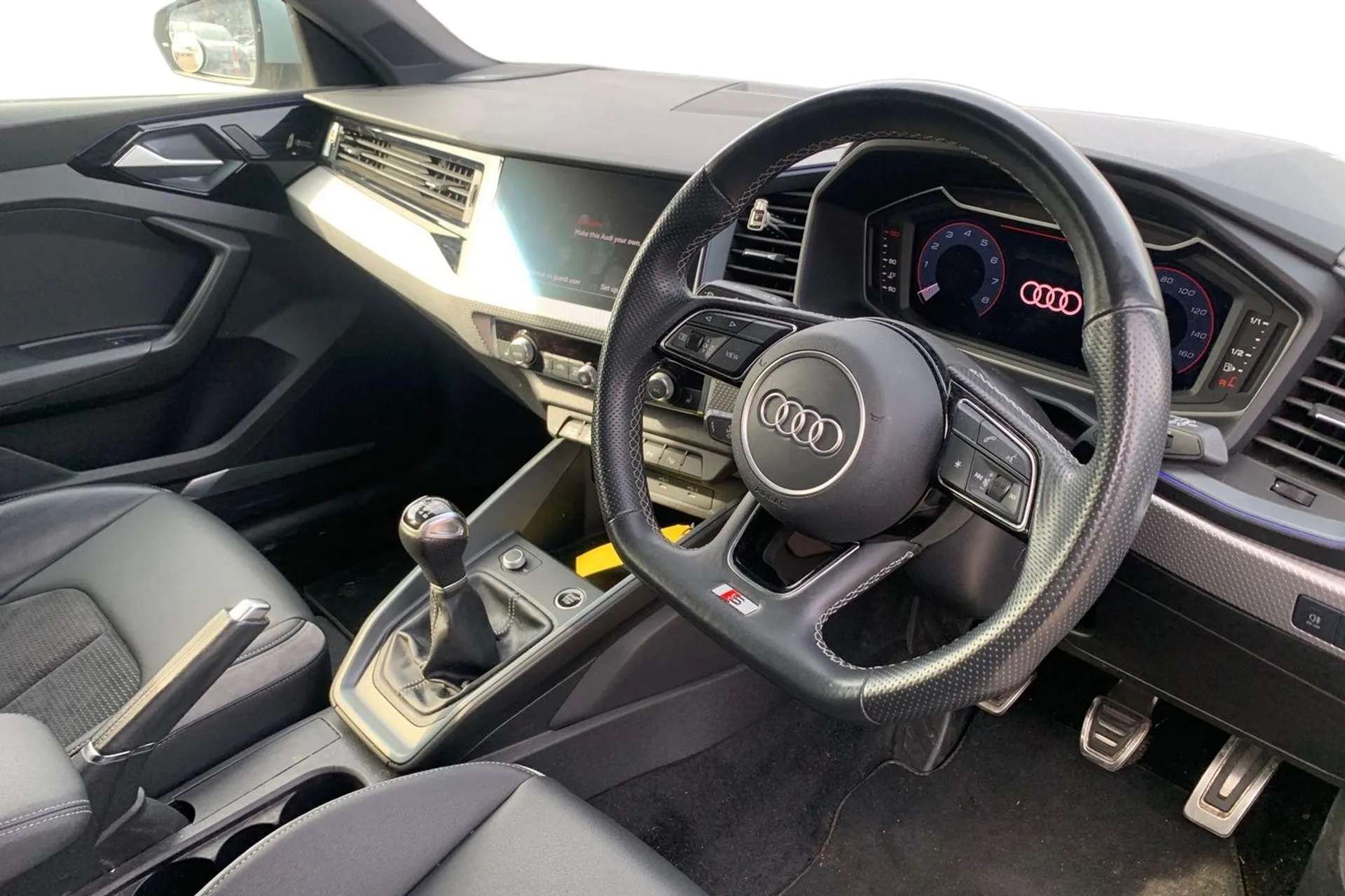 2021 AUDI A1 2021 AUDI A1