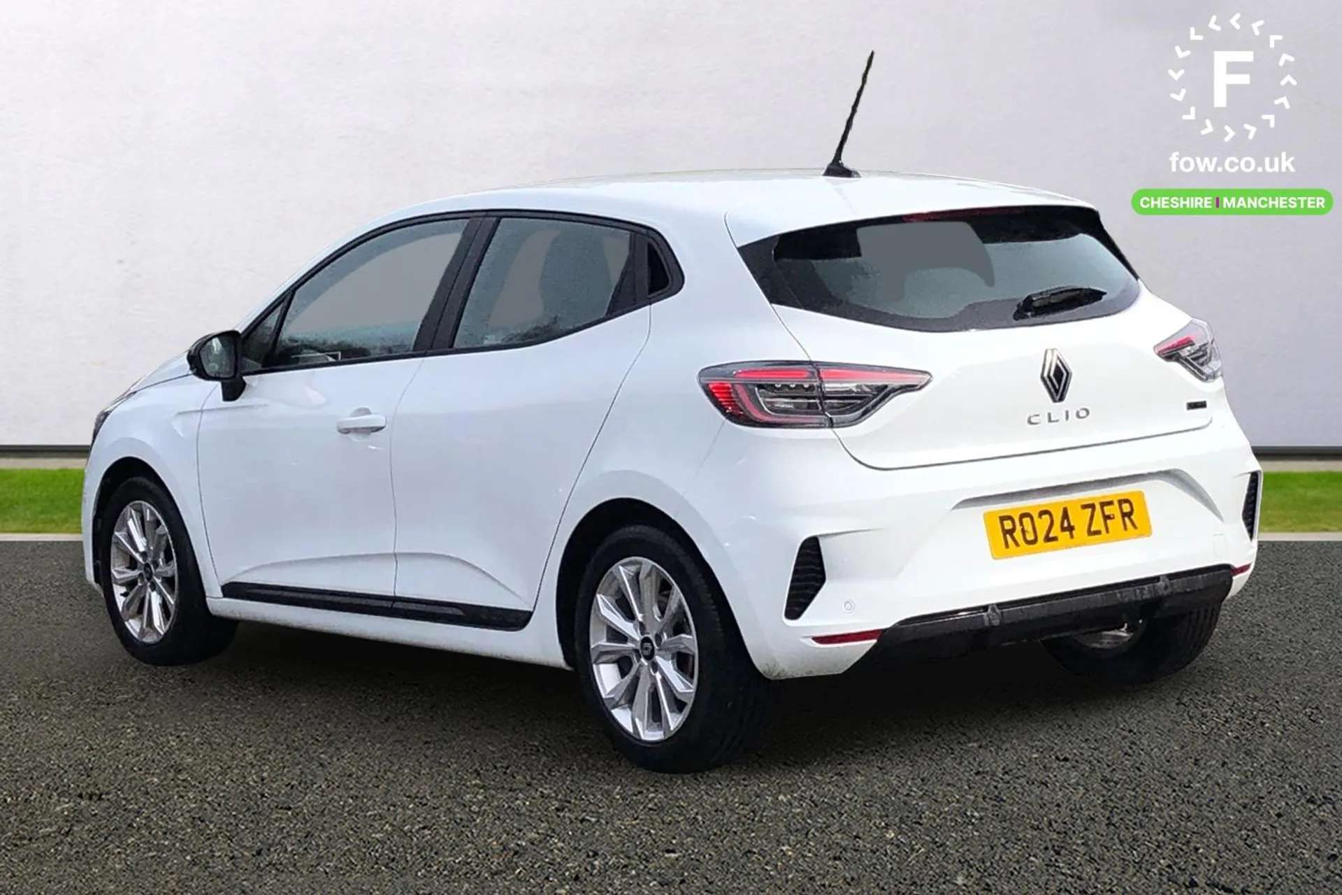 2024 RENAULT CLIO 2024 RENAULT CLIO