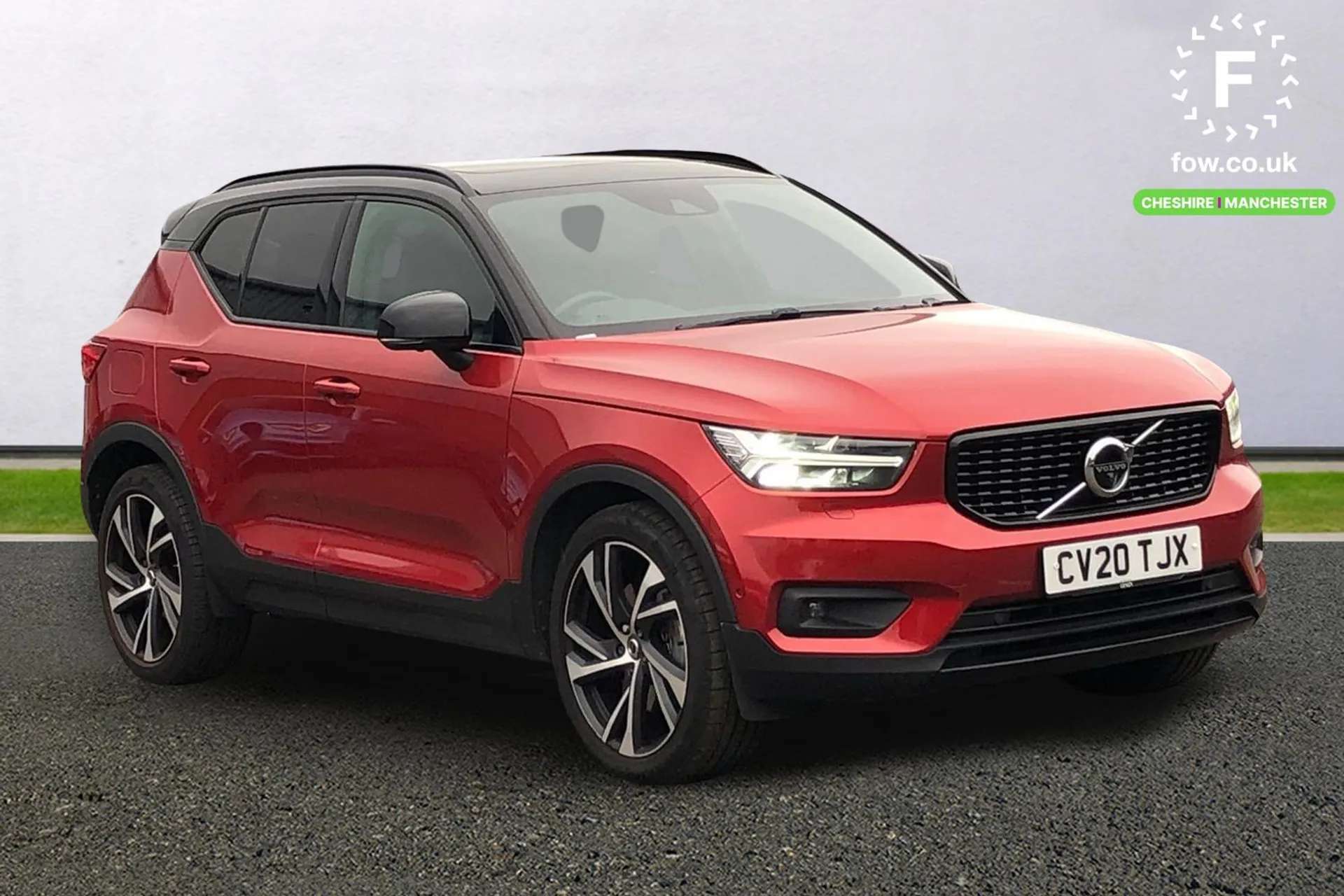 2020 VOLVO XC40 2020 VOLVO XC40