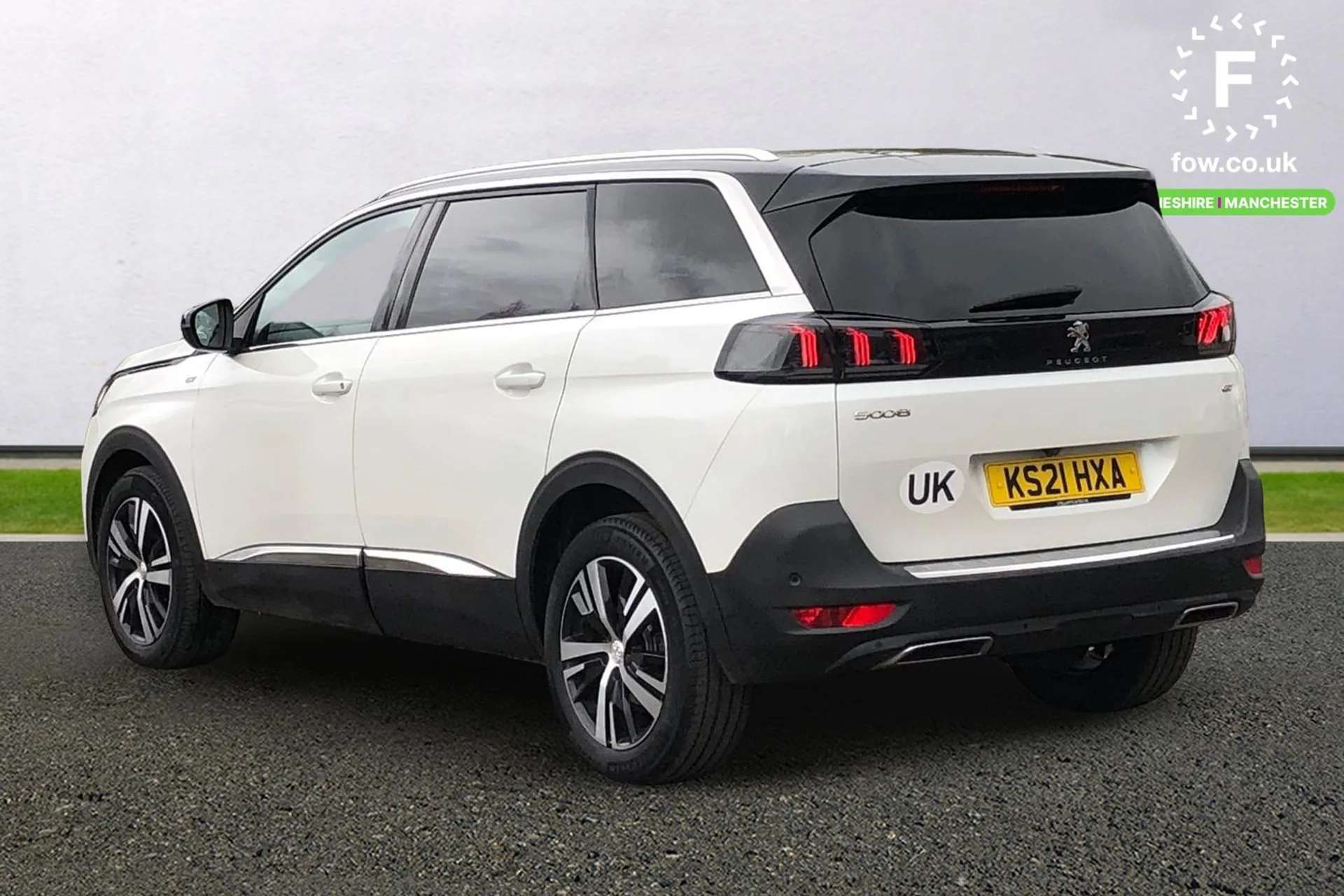 2021 PEUGEOT 5008 2021 PEUGEOT 5008